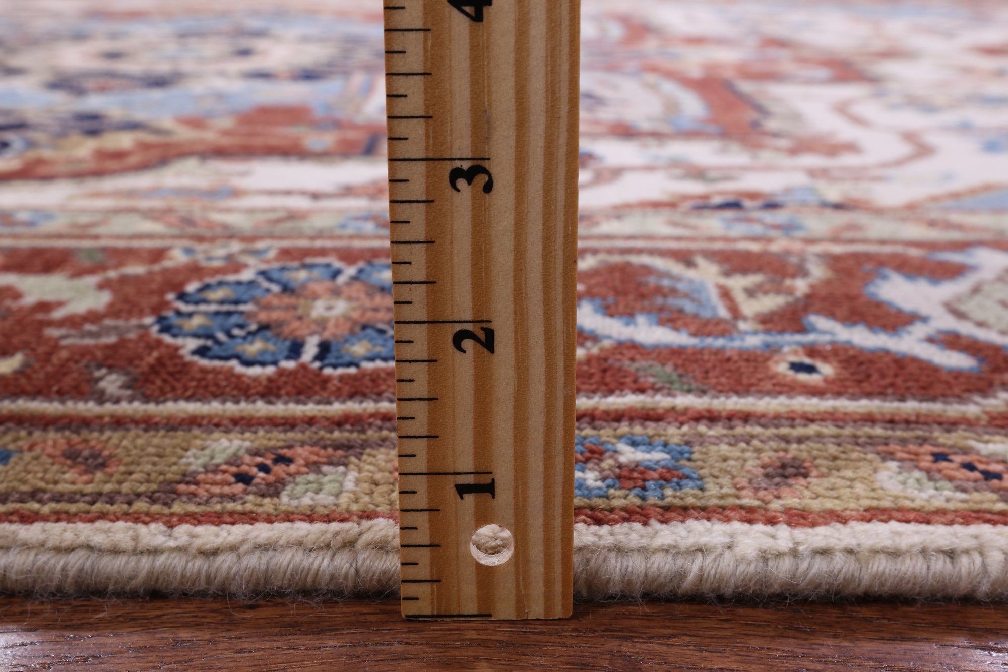 Ivory Geometric Heriz Serapi Hand Knotted Wool Rug - 5' 0" X 8' 0" - Golden Nile
