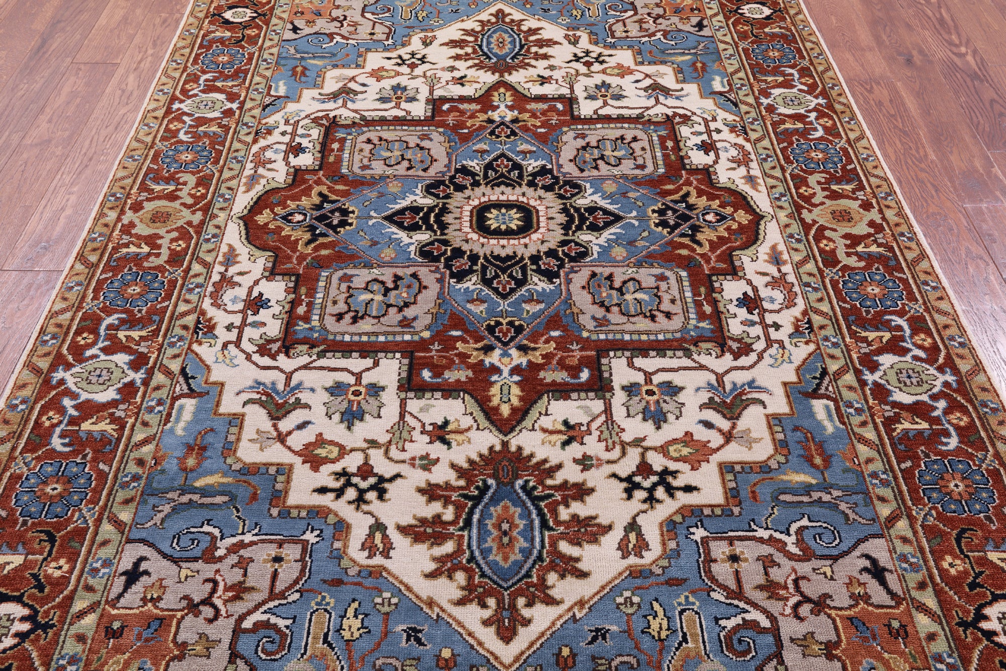 Ivory Geometric Heriz Serapi Hand Knotted Wool Rug - 5' 11" X 8' 11" - Golden Nile