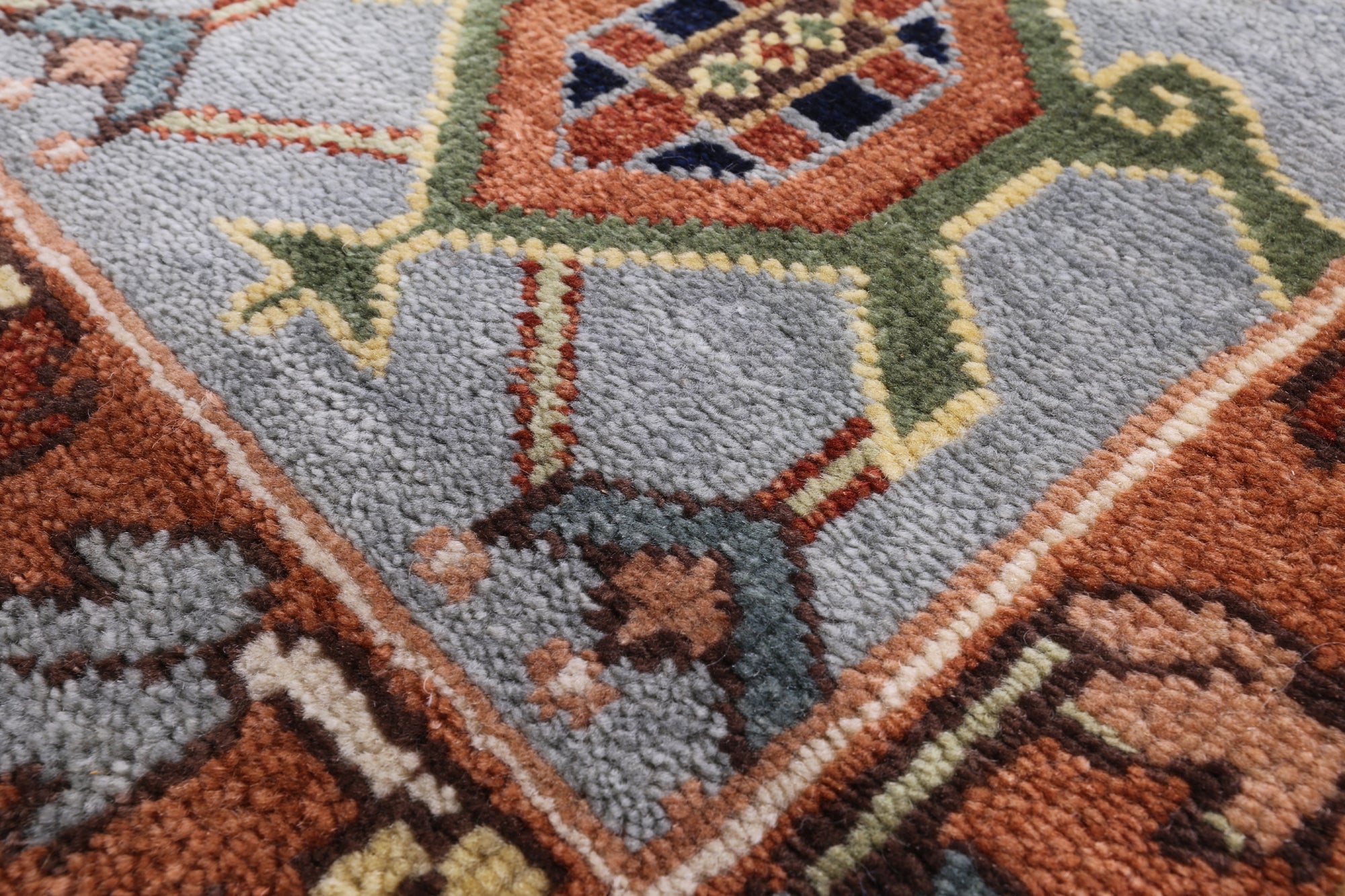 Geometric Heriz Serapi Hand Knotted Wool Rug - 8' 11" X 12' 3" - Golden Nile