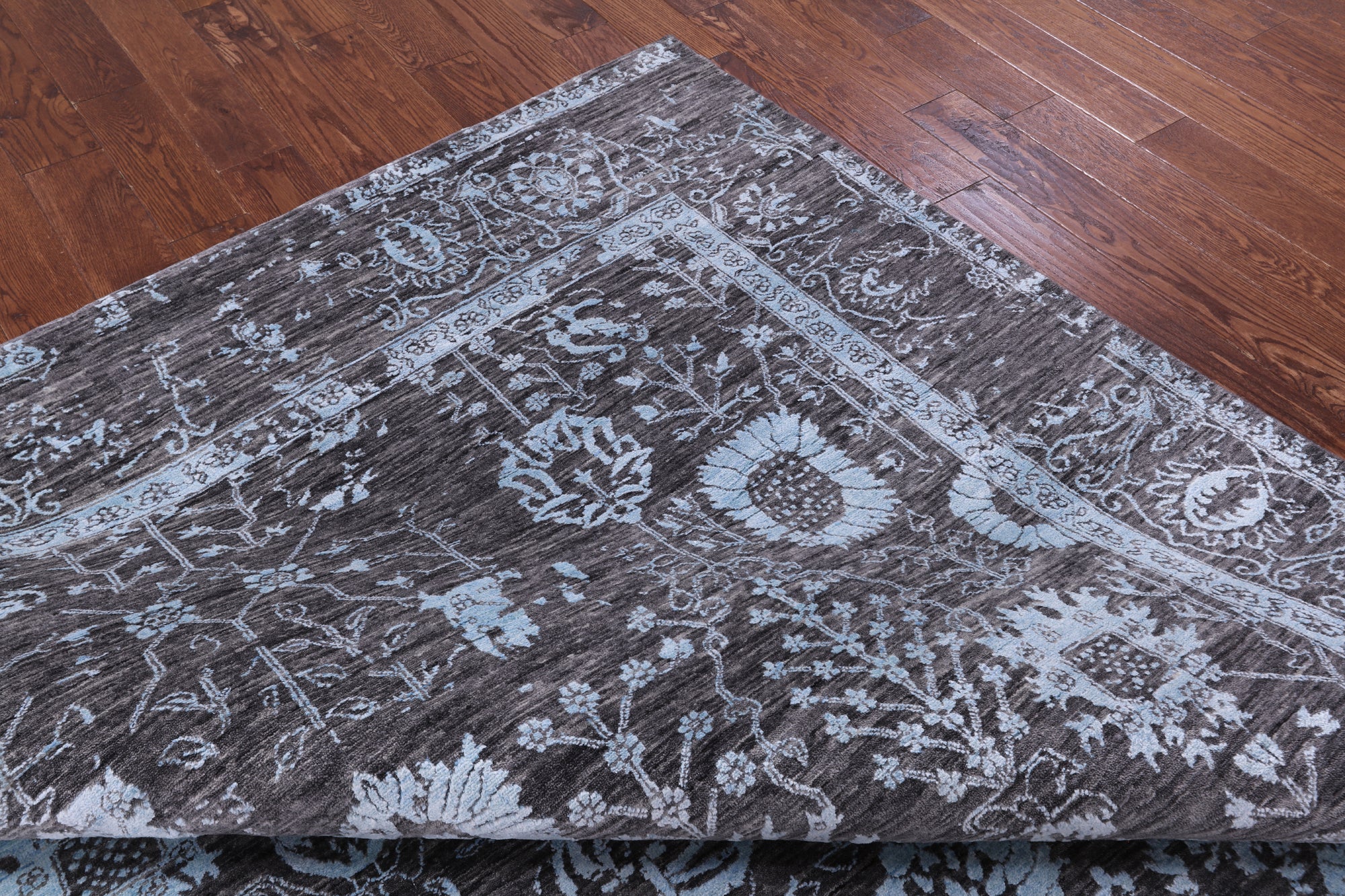 Grey Persian Hand Knotted Wool & Silk Rug - 7' 11" X 9' 10" - Golden Nile