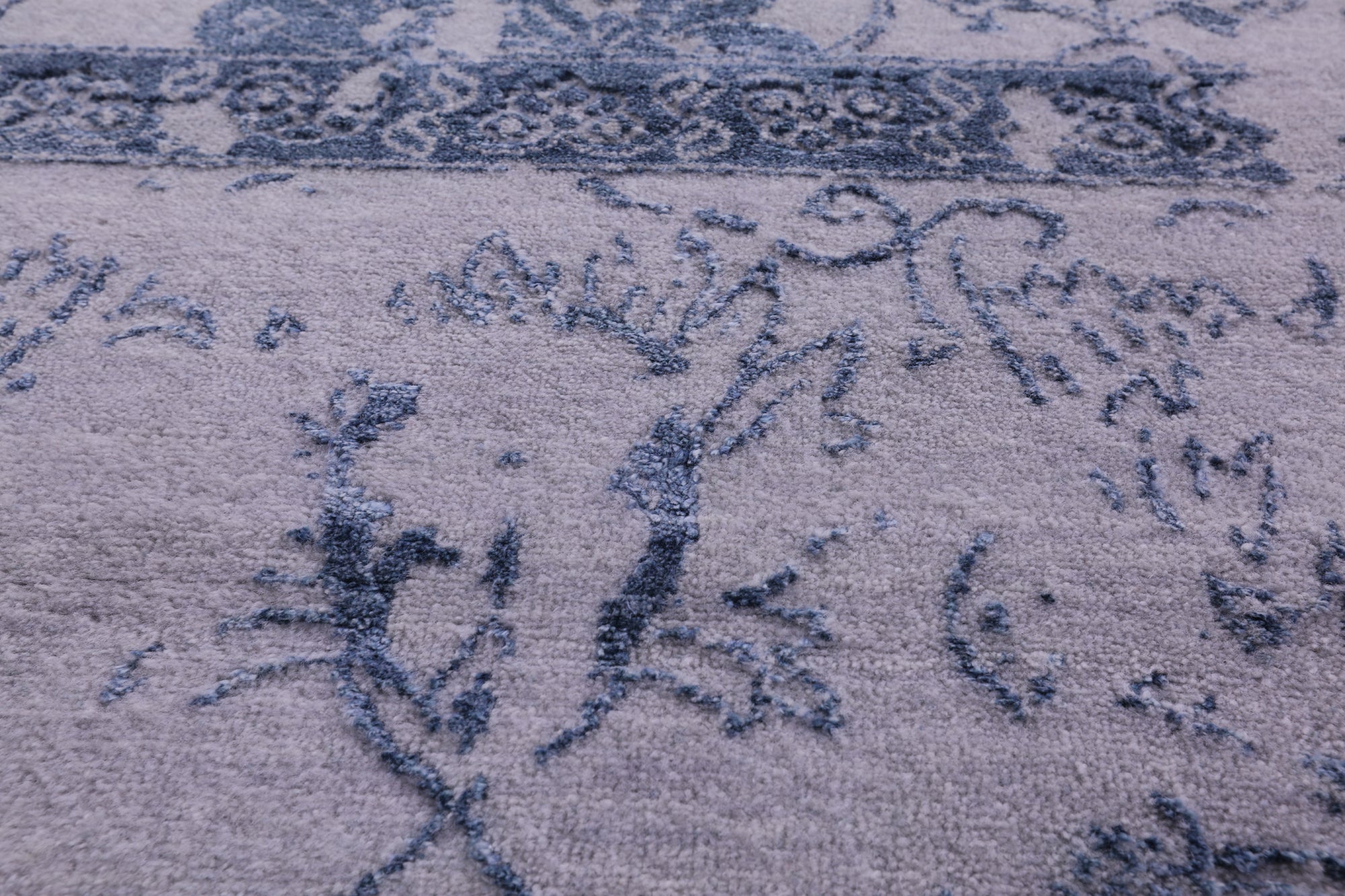 Grey Persian Hand Knotted Wool & Silk Rug - 10' 0" X 13' 11" - Golden Nile