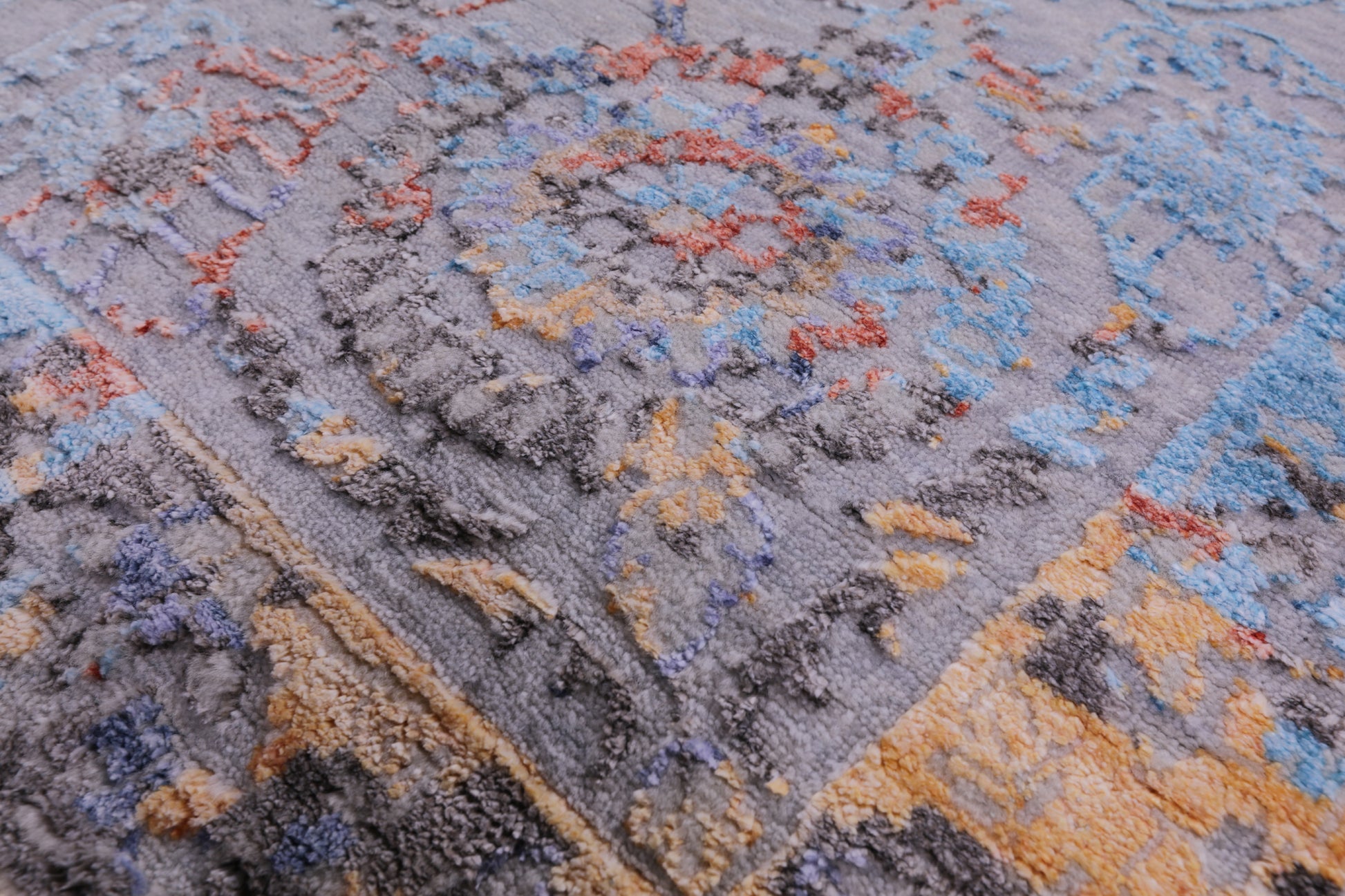 Modern Handmade Wool & Silk Rug - 10' 0" X 14' 1" - Golden Nile