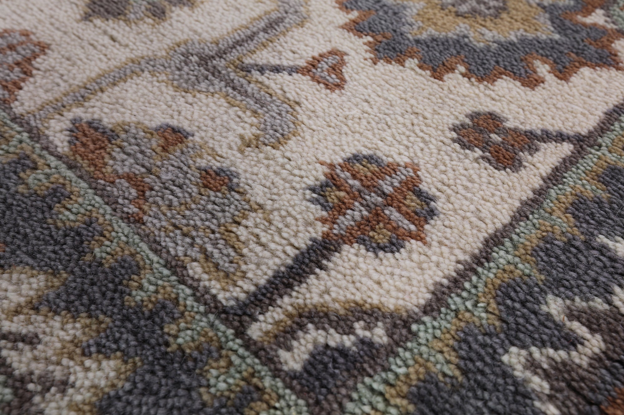 Ivory Turkish Oushak Hand Knotted Wool Runner Rug - 2' 6" X 11' 9" - Golden Nile