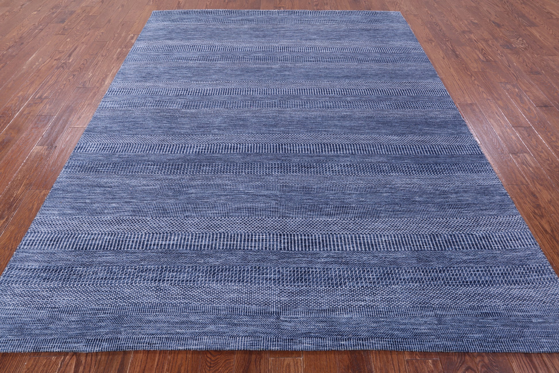 Blue Savannah Grass Hand Knotted Wool & Silk Rug - 7' 11" X 10' 1" - Golden Nile