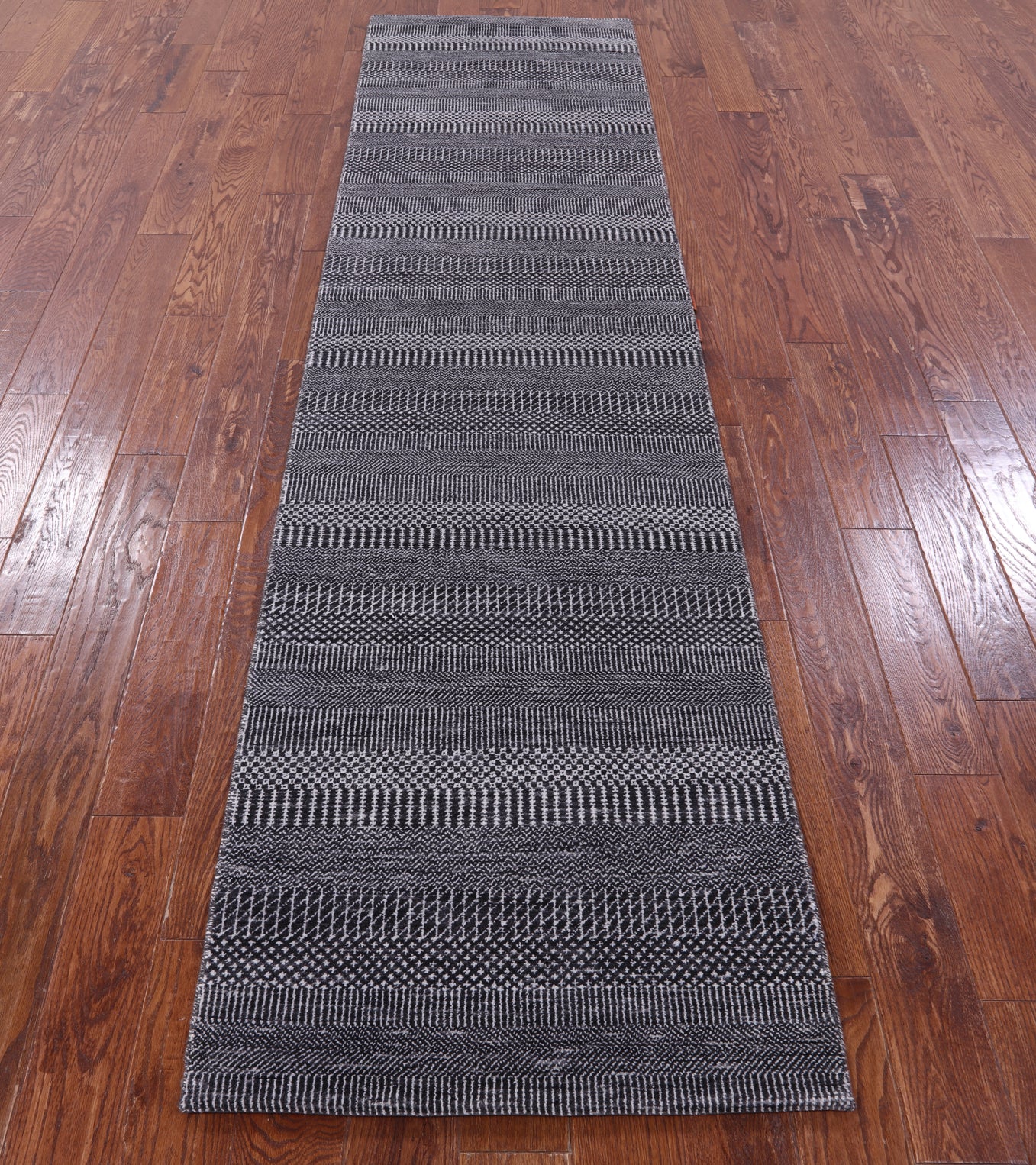 Savannah Grass Hand Knotted Wool & Silk Runner Rug - 2' 7" X 10' 2" - Golden Nile