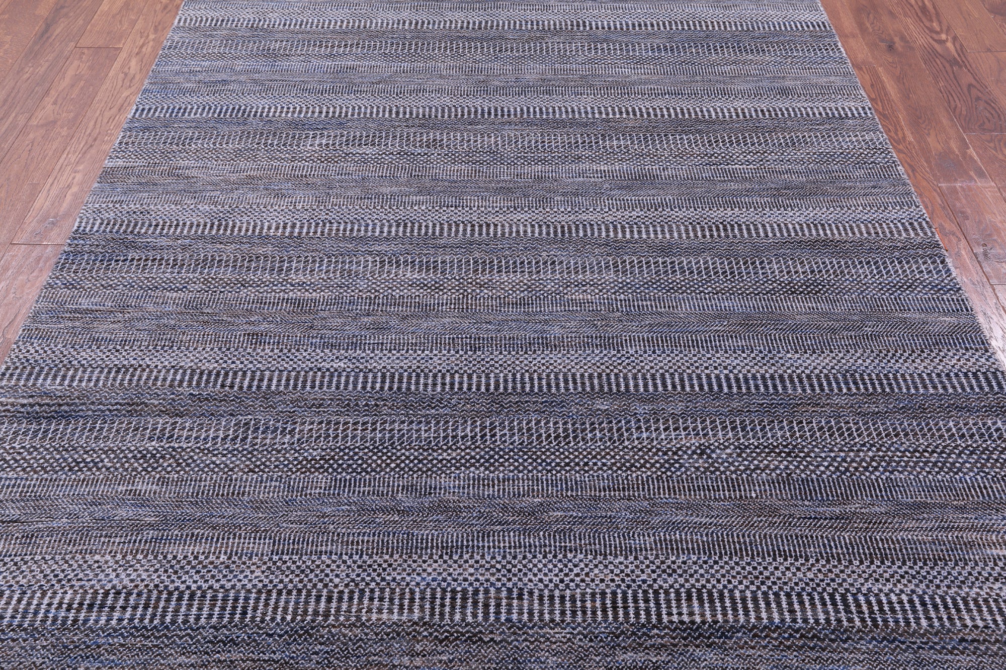 Savannah Grass Hand Knotted Wool & Silk Rug - 6' 1" X 9' 0" - Golden Nile