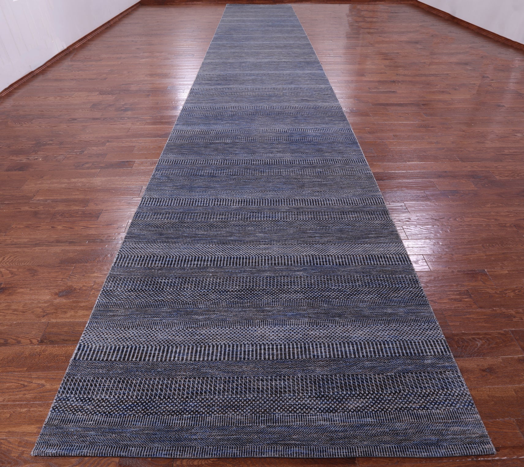 Savannah Grass Hand Knotted Wool & Silk Rug - 5' 3" X 33' 3" - Golden Nile