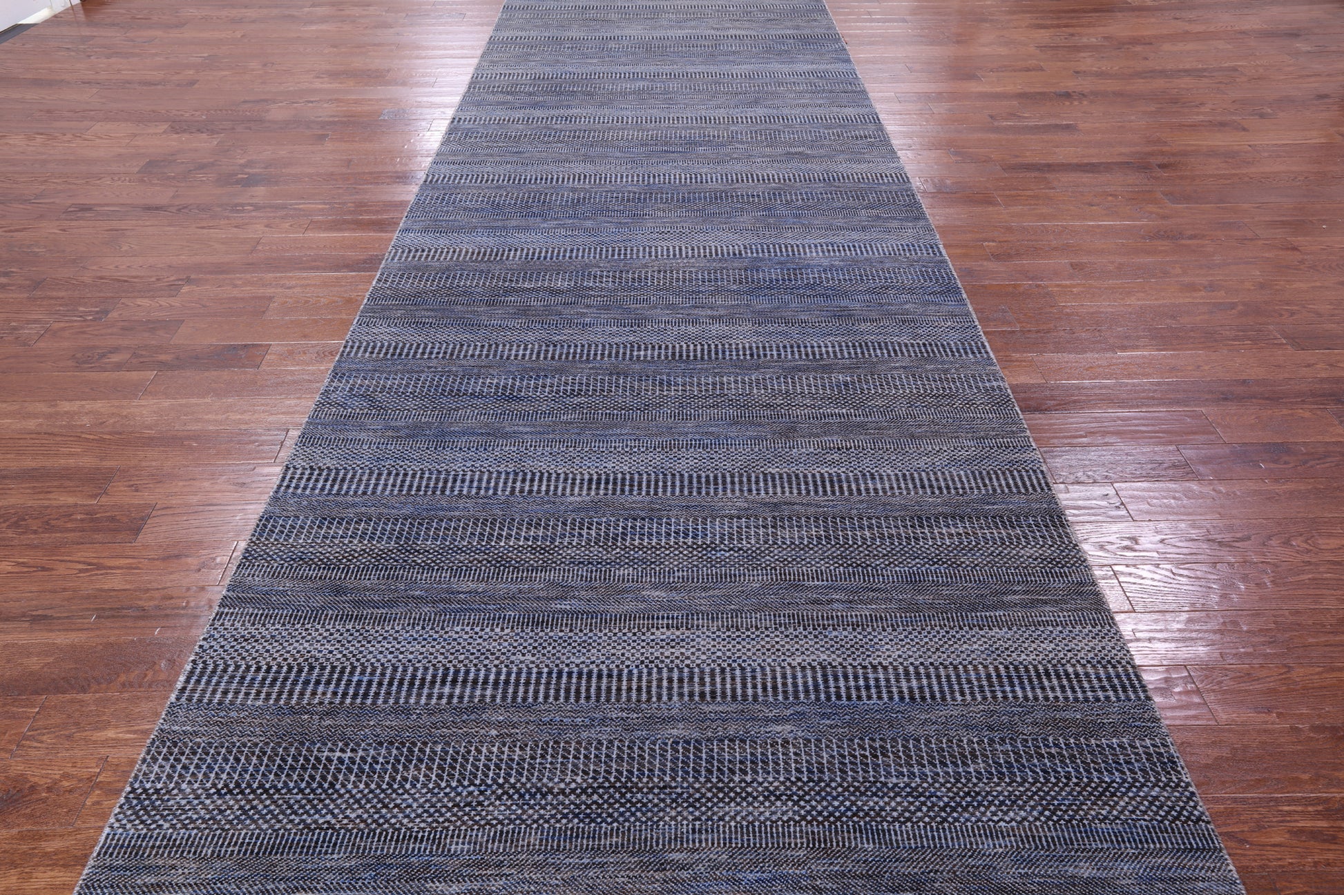 Savannah Grass Hand Knotted Wool & Silk Rug - 5' 3" X 33' 3" - Golden Nile