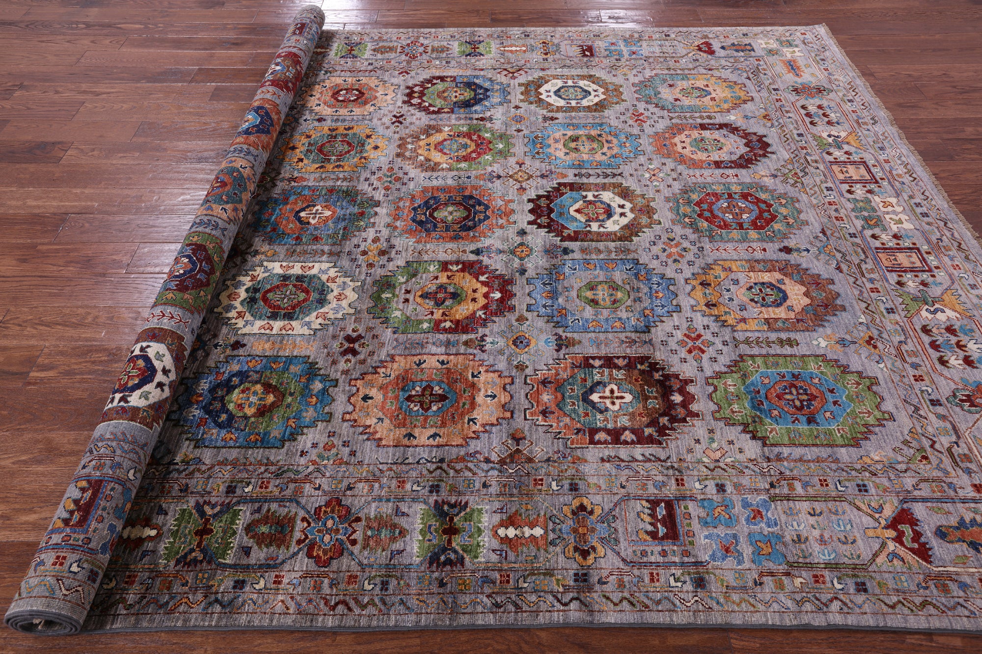 Turkmen Ersari Hand Knotted Wool Rug - 7' 11" X 10' 4" - Golden Nile
