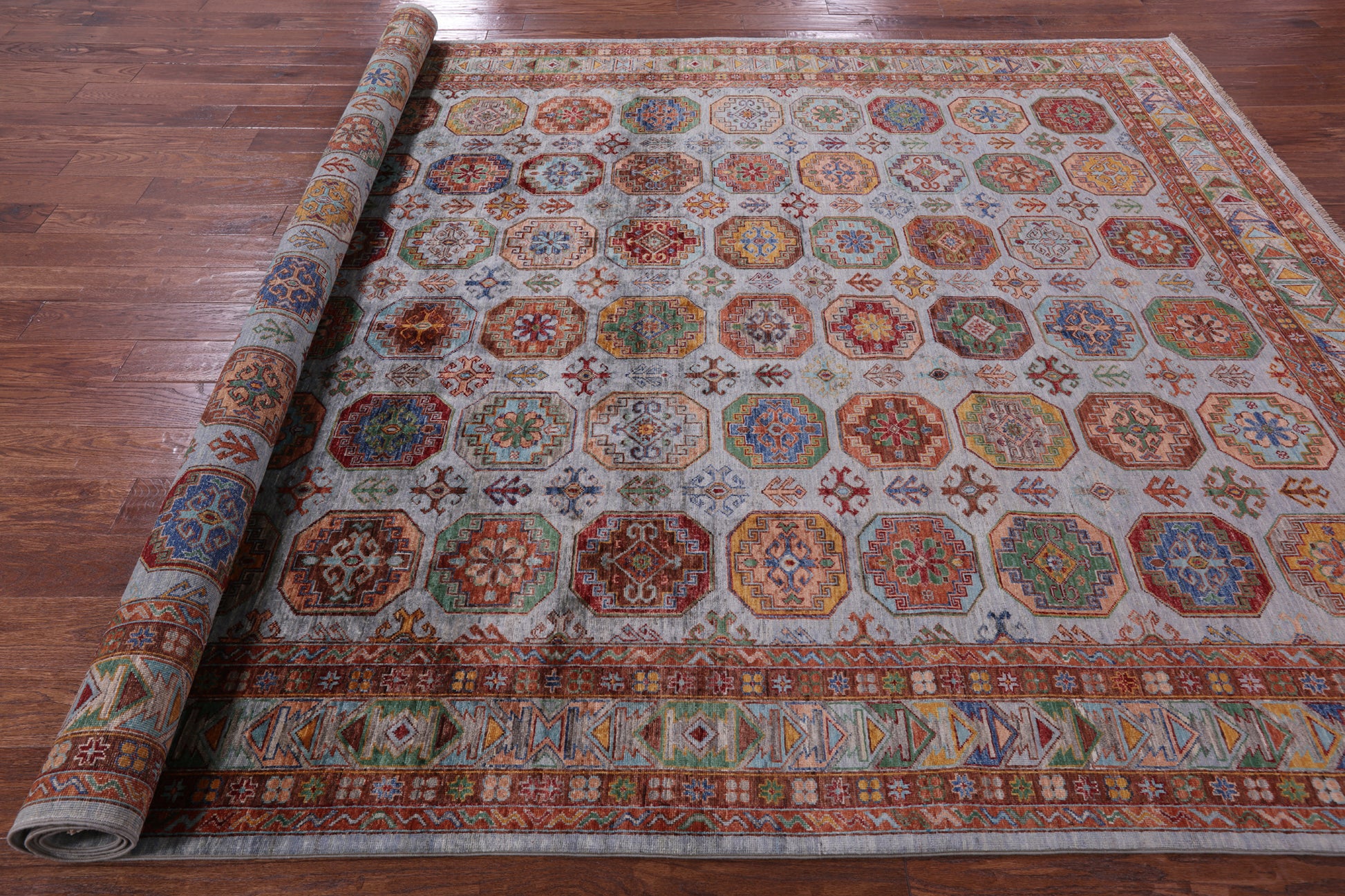 Turkmen Ersari  Hand Knotted Wool Rug - 8' 2" X 11' 4" - Golden Nile