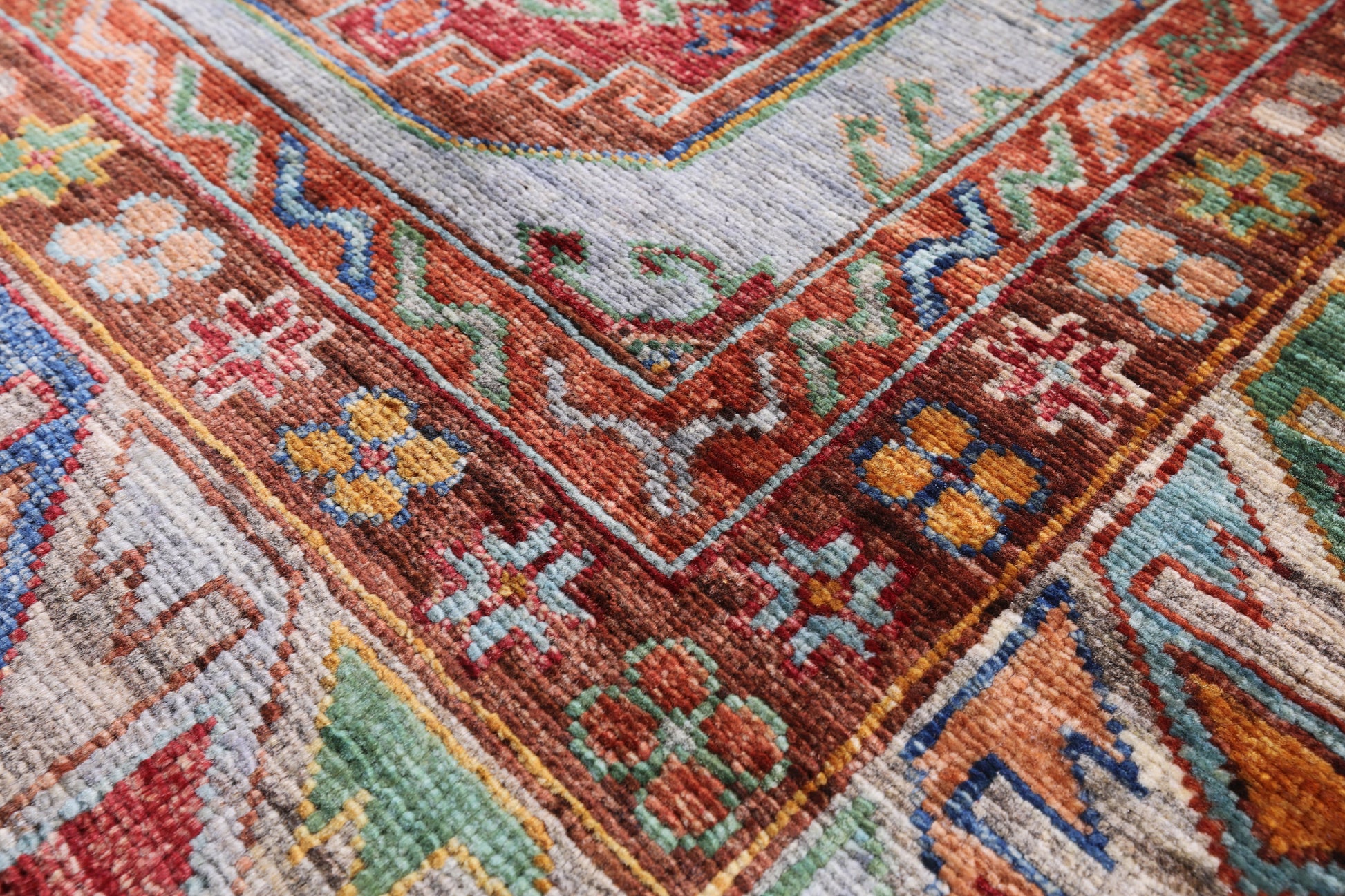 Turkmen Ersari  Hand Knotted Wool Rug - 8' 2" X 11' 4" - Golden Nile