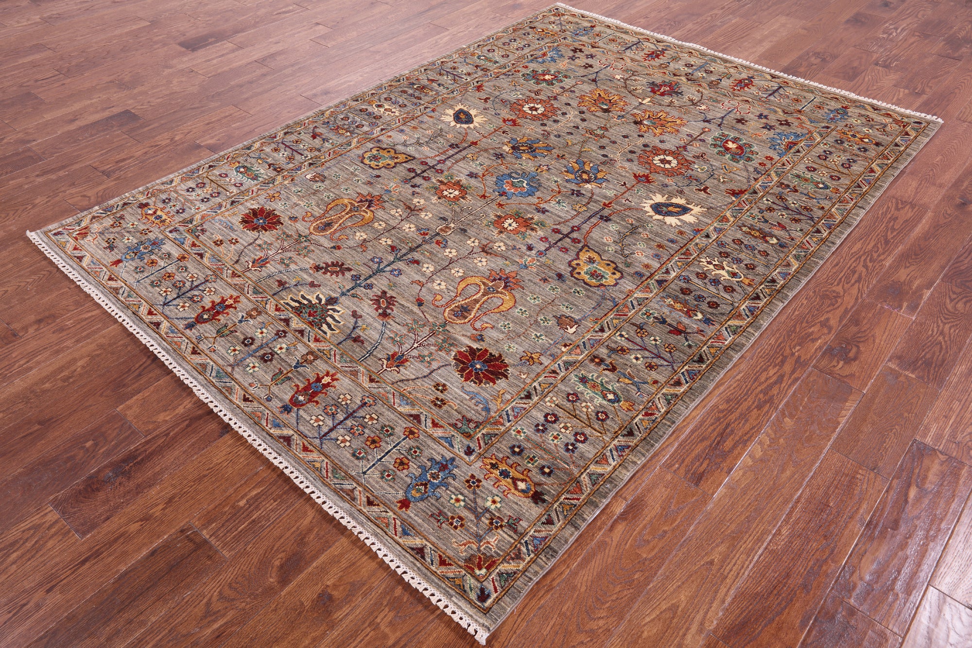 Peshawar Hand Knotted Wool Rug - 5' 8" X 8' 1" - Golden Nile