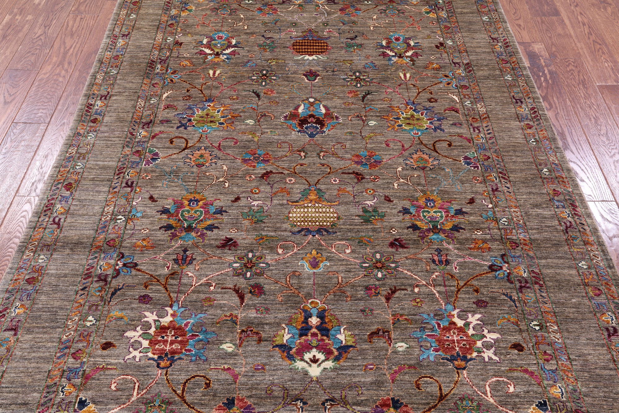 Peshawar Hand Knotted Wool Rug - 5' 8" X 7' 10" - Golden Nile