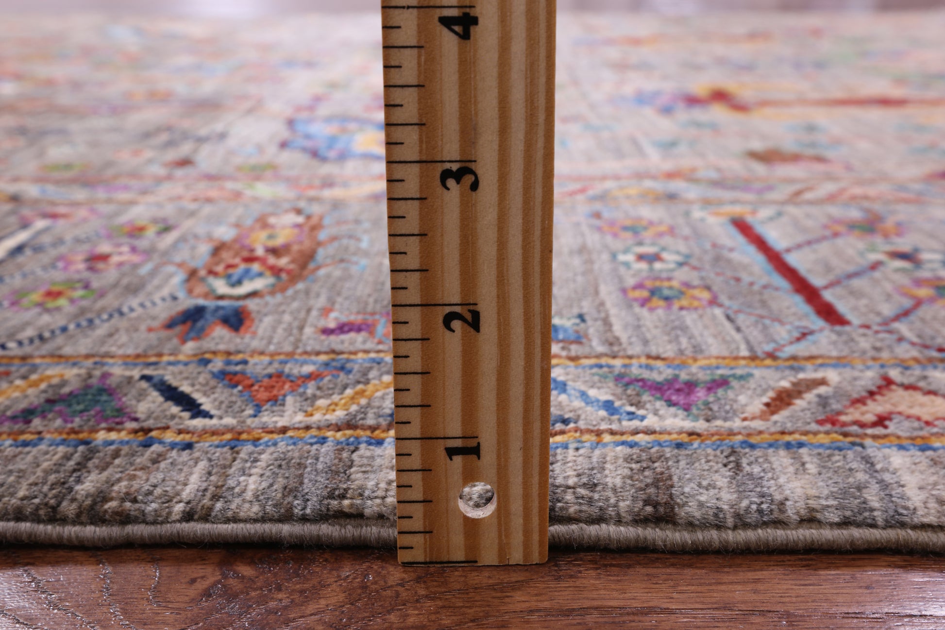 Peshawar Hand Knotted Wool Rug - 5' 6" X 8' 1" - Golden Nile