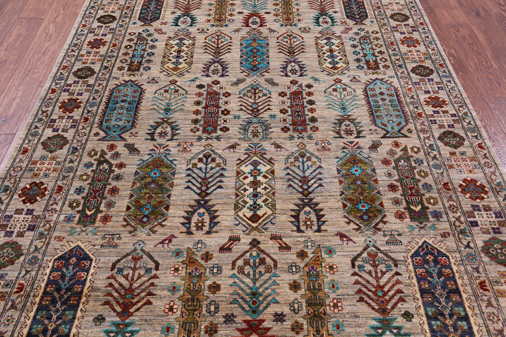 Turkmen Ersari Hand Knotted Wool Rug - 5' 6" X 8' 2" - Golden Nile