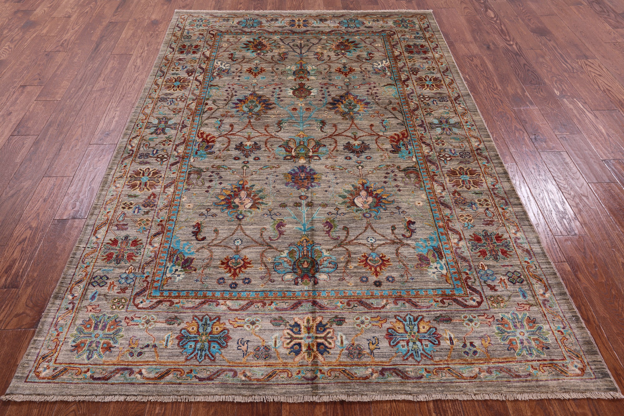 Peshawar Hand Knotted Wool Rug - 5' 7" X 8' 3" - Golden Nile