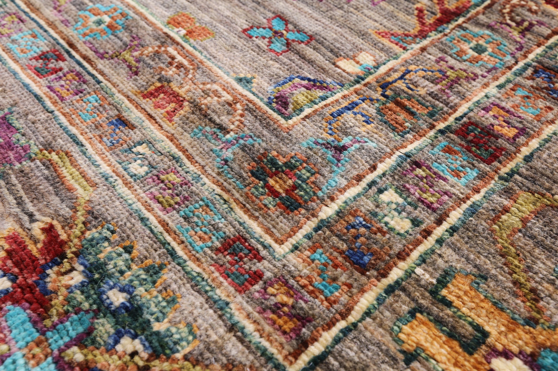 Turkmen Ersari Hand Knotted Wool Rug - 6' 10" X 10' 0" - Golden Nile