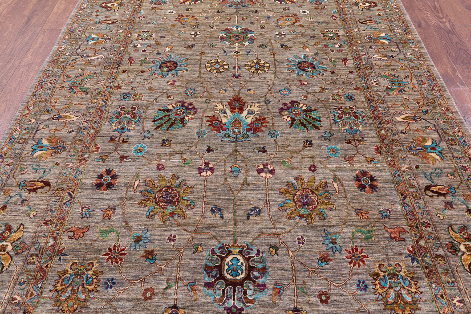 Peshawar Hand Knotted Wool Rug - 6' 9" X 10' 1" - Golden Nile