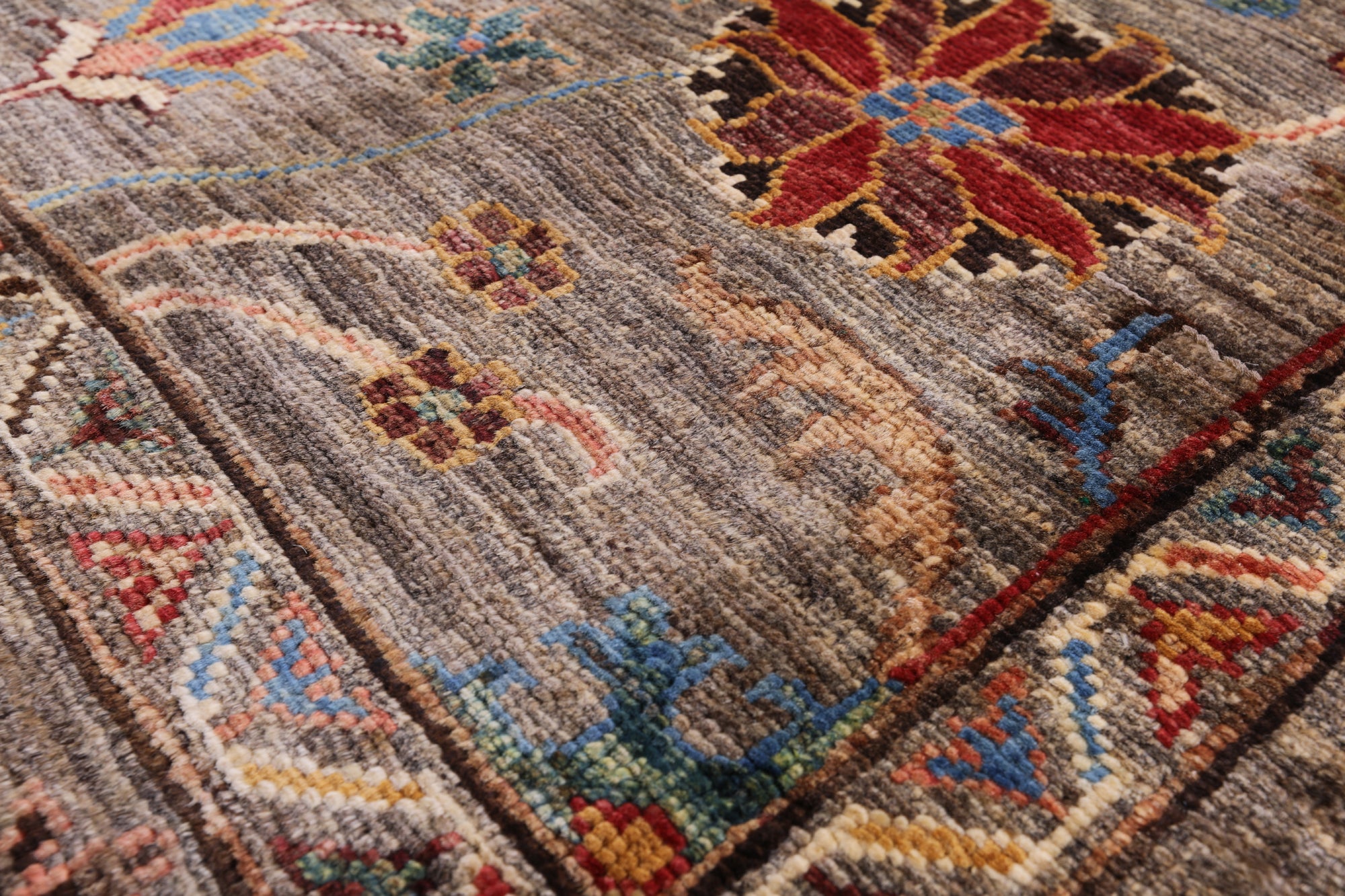 Peshawar Hand Knotted Wool Rug - 5' 1" X 7' 0" - Golden Nile