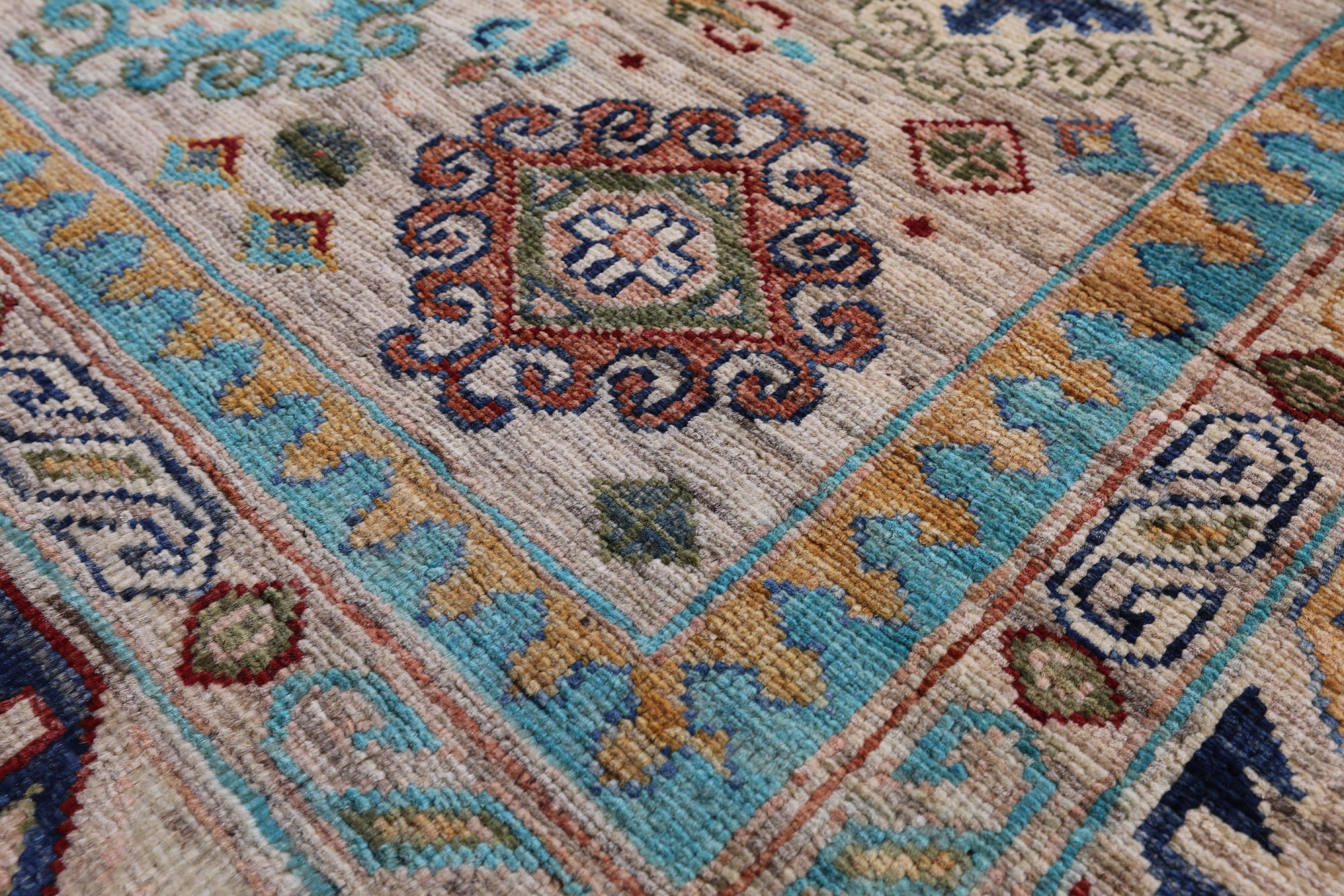 Turkmen Ersari Hand Knotted Wool Rug - 6' 8" X 9' 7" - Golden Nile