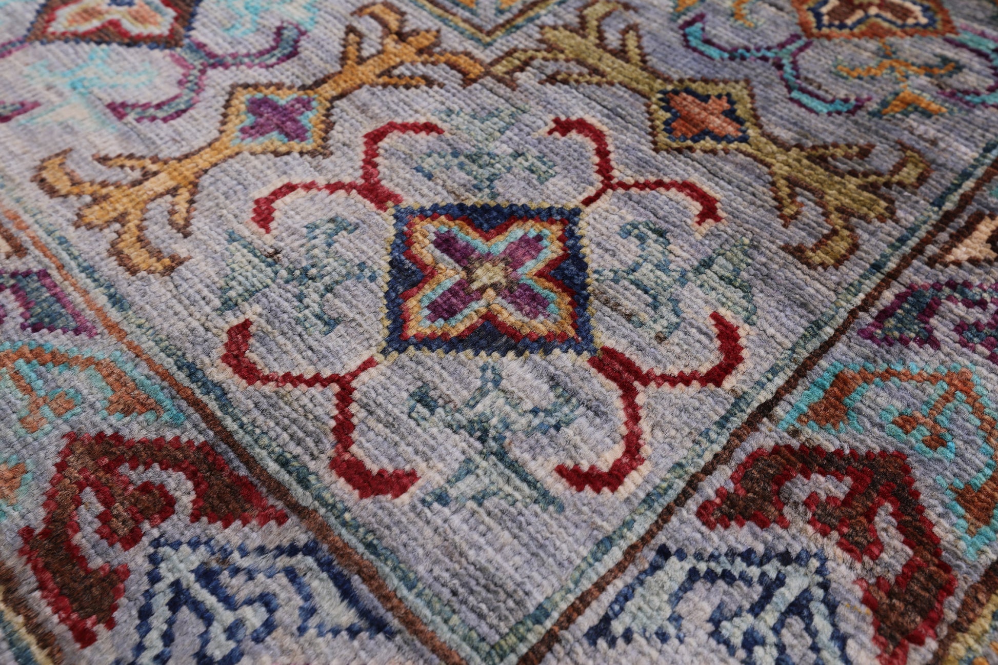 Turkmen Ersari Hand Knotted Wool Rug - 6' 9" X 9' 11" - Golden Nile
