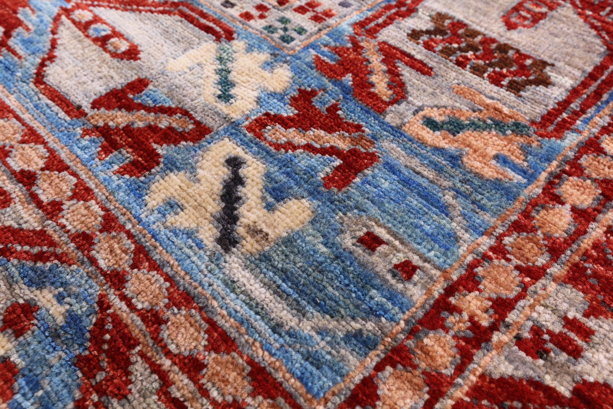 Red Persian Fine Serapi Hand Knotted Wool Rug - 7' 0" X 10' 2" - Golden Nile