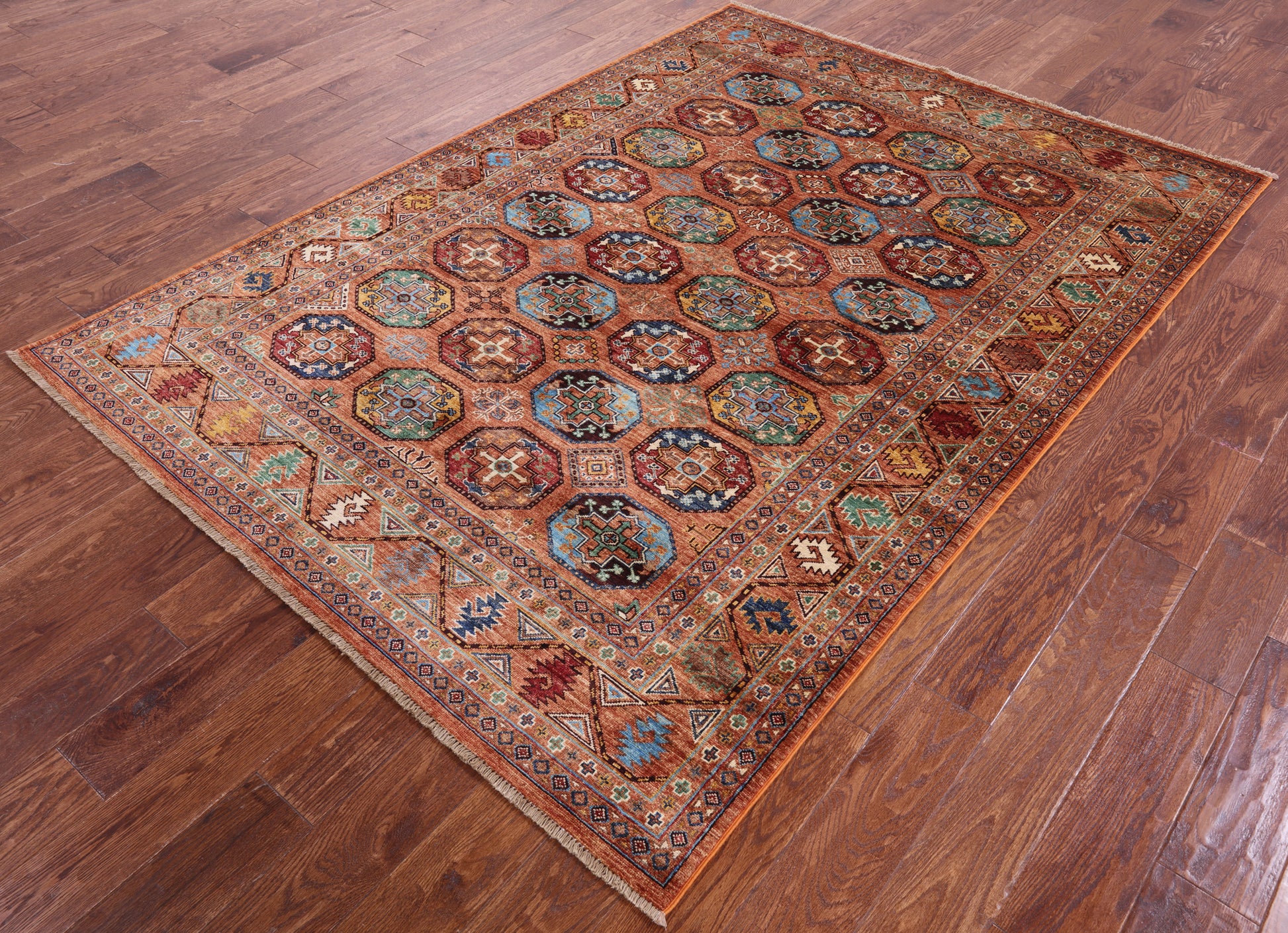 Turkmen Ersari Hand Knotted Wool Rug - 5' 7" X 7' 10" - Golden Nile