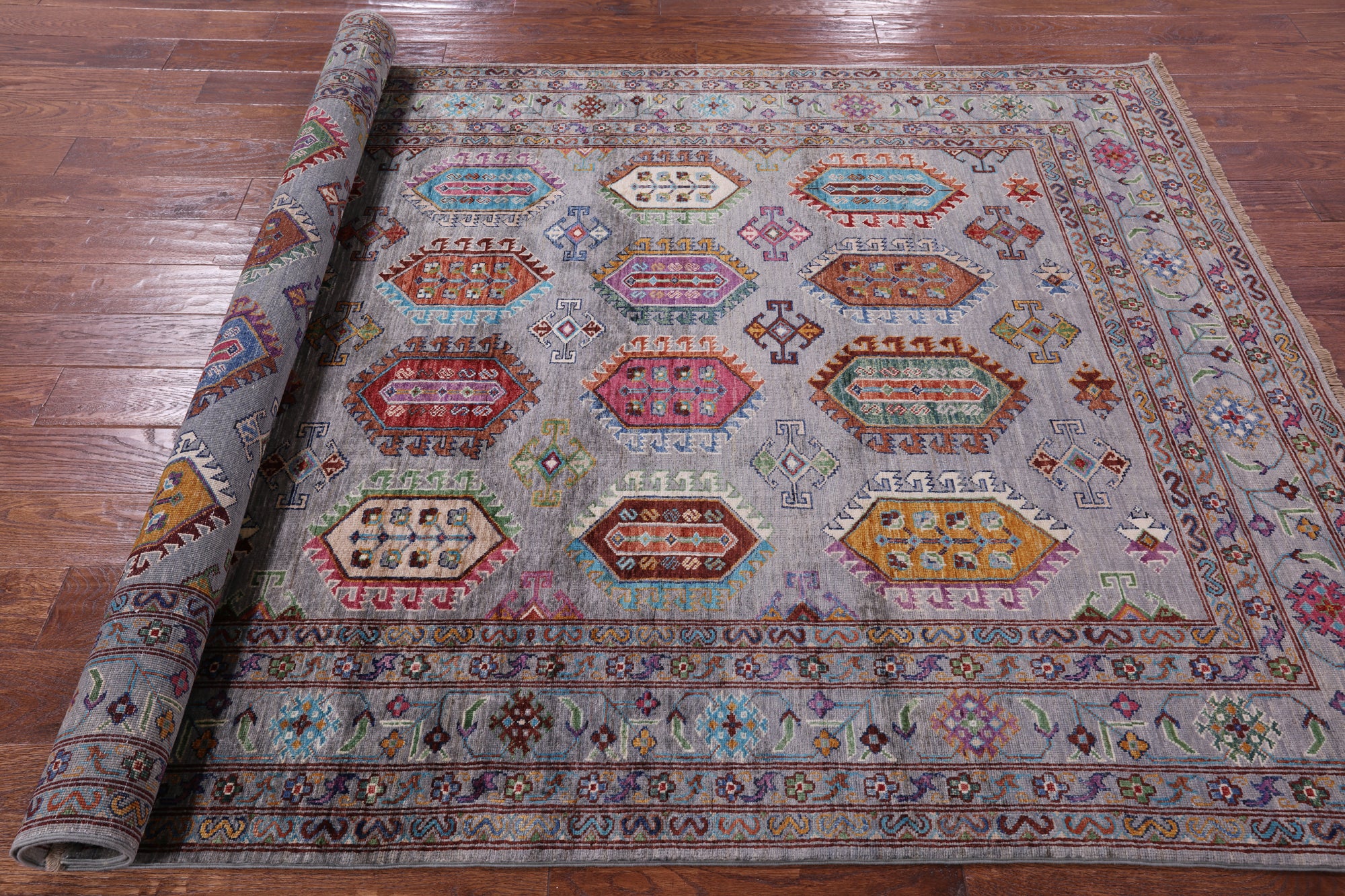 Grey Turkmen Ersari Hand Knotted Wool Rug - 5' 7" X 7' 8" - Golden Nile