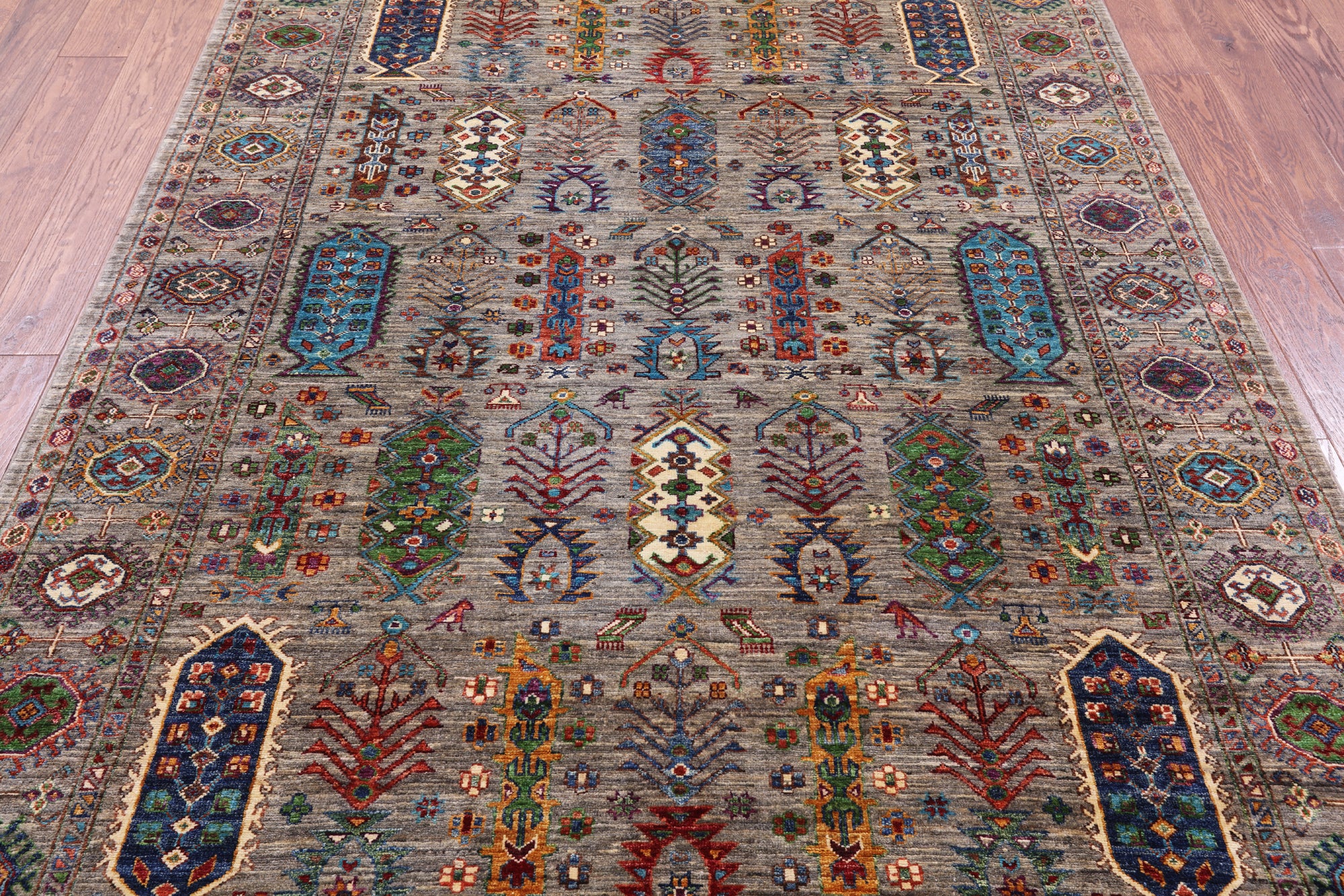 Turkmen Ersari Hand Knotted Wool Rug - 5' 9" X 8' 1" - Golden Nile