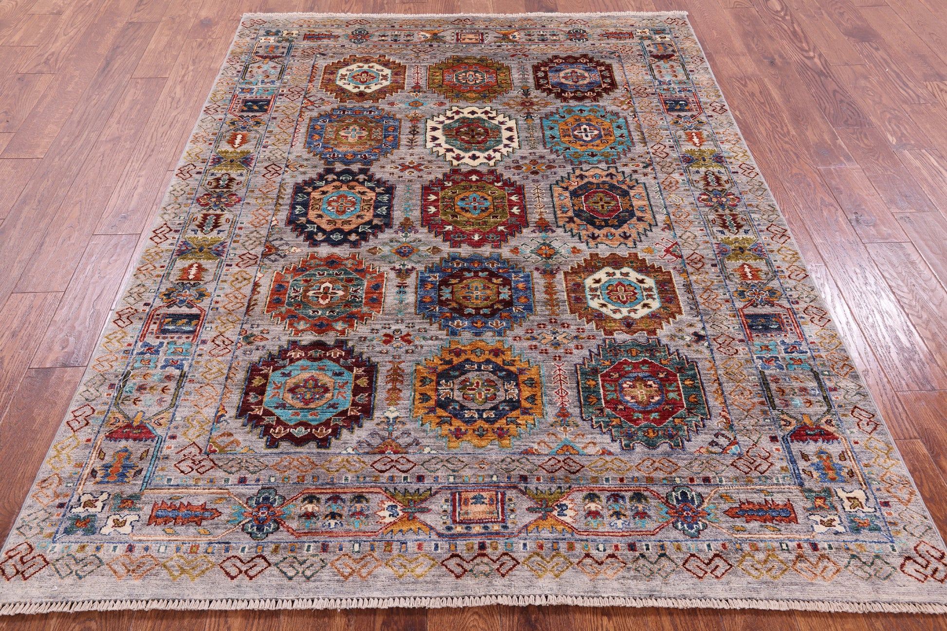 Turkmen Ersari Hand Knotted Wool Rug - 5' 7" X 7' 5" - Golden Nile