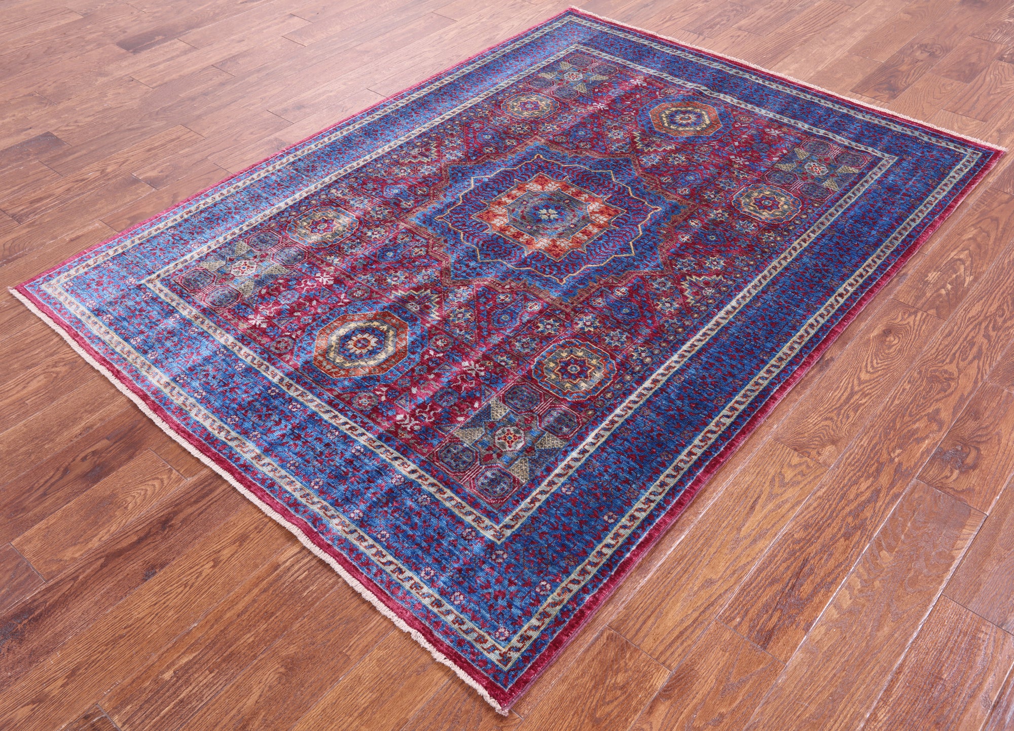 Geometric Persian Mamluk Hand Knotted Wool Rug - 5' 0" X 6' 9" - Golden Nile