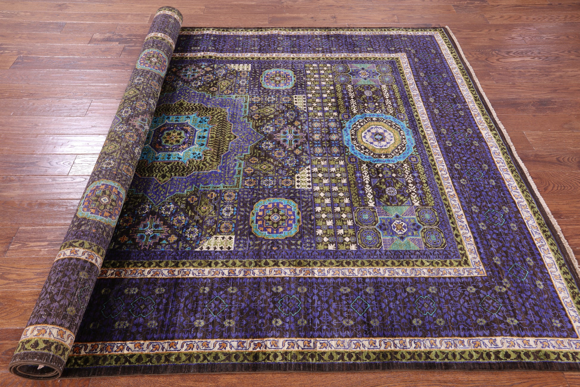Geometric Persian Mamluk Hand Knotted Wool Rug - 6' 7" X 9' 10" - Golden Nile