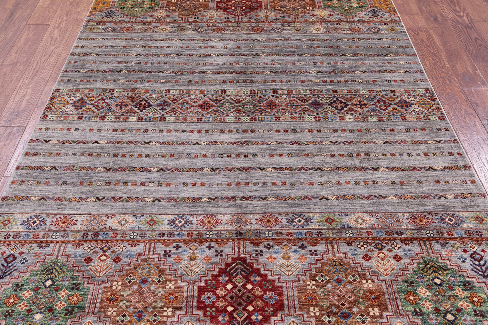 Khorjin Persian Gabbeh Hand Knotted Wool Rug - 5' 8" X 8' 9" - Golden Nile