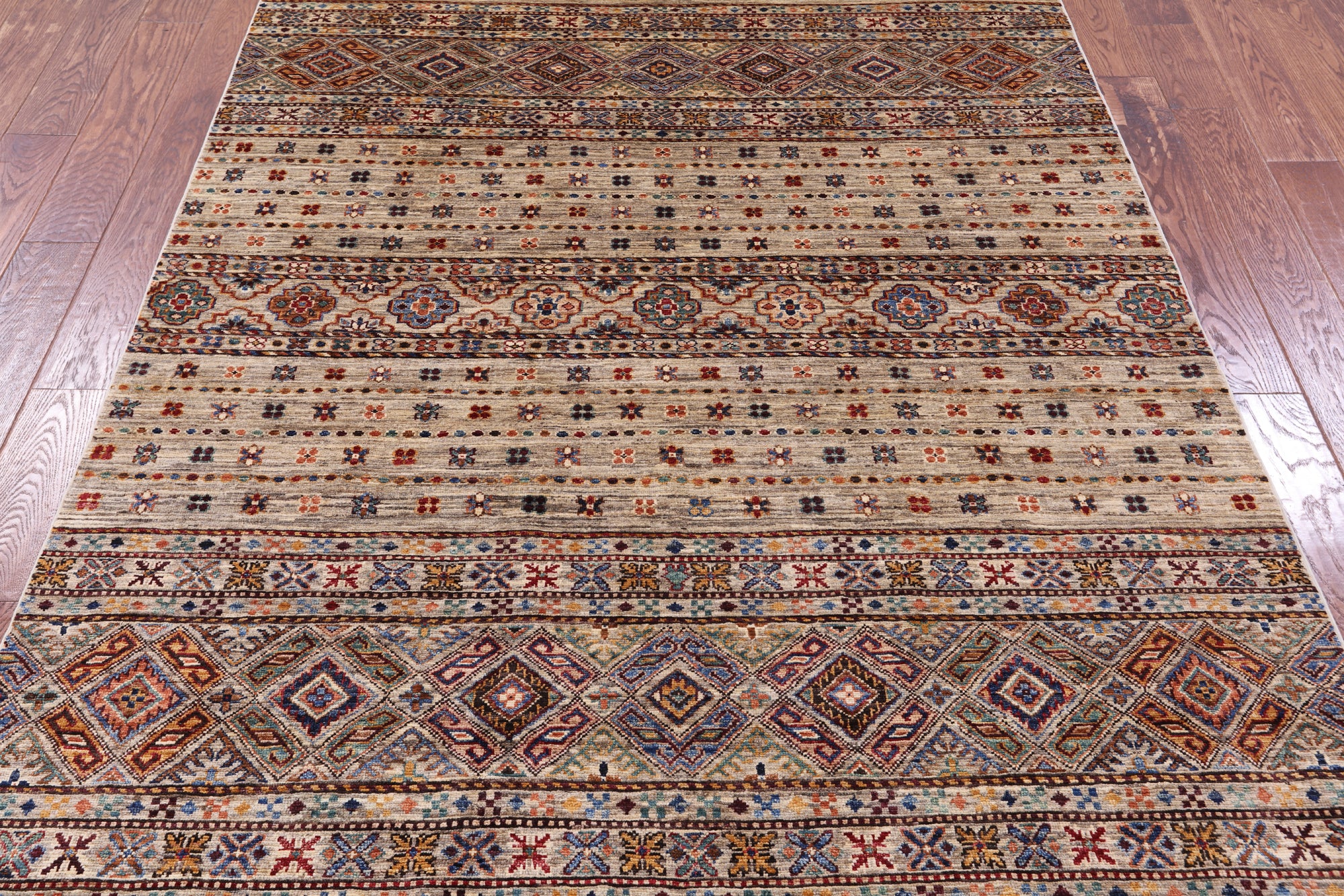 Khorjin Persian Gabbeh Hand Knotted Wool Rug - 5' 6" X 7' 9" - Golden Nile