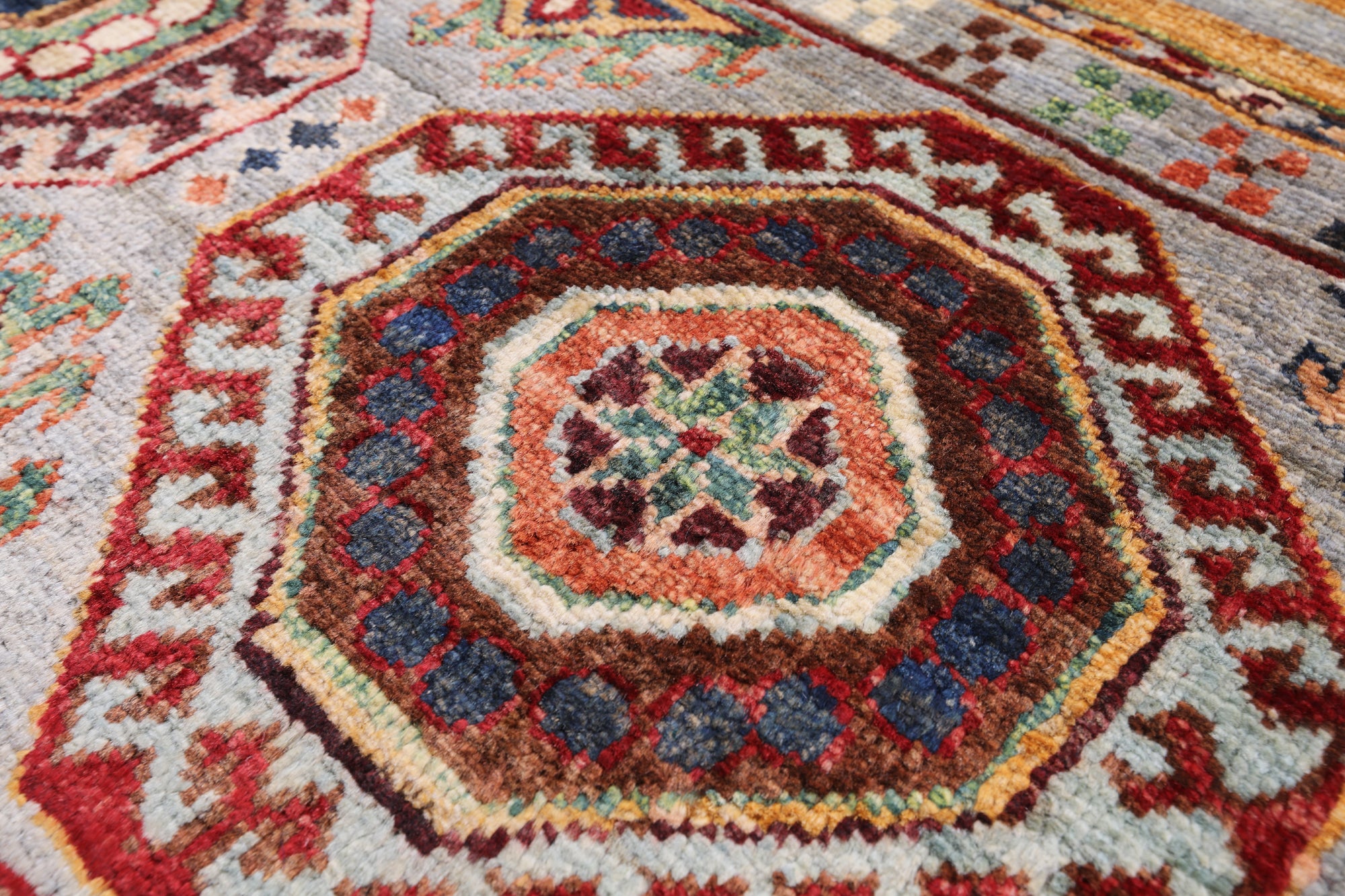 Khorjin Persian Gabbeh Hand Knotted Wool Rug - 3' 4" X 4' 10" - Golden Nile