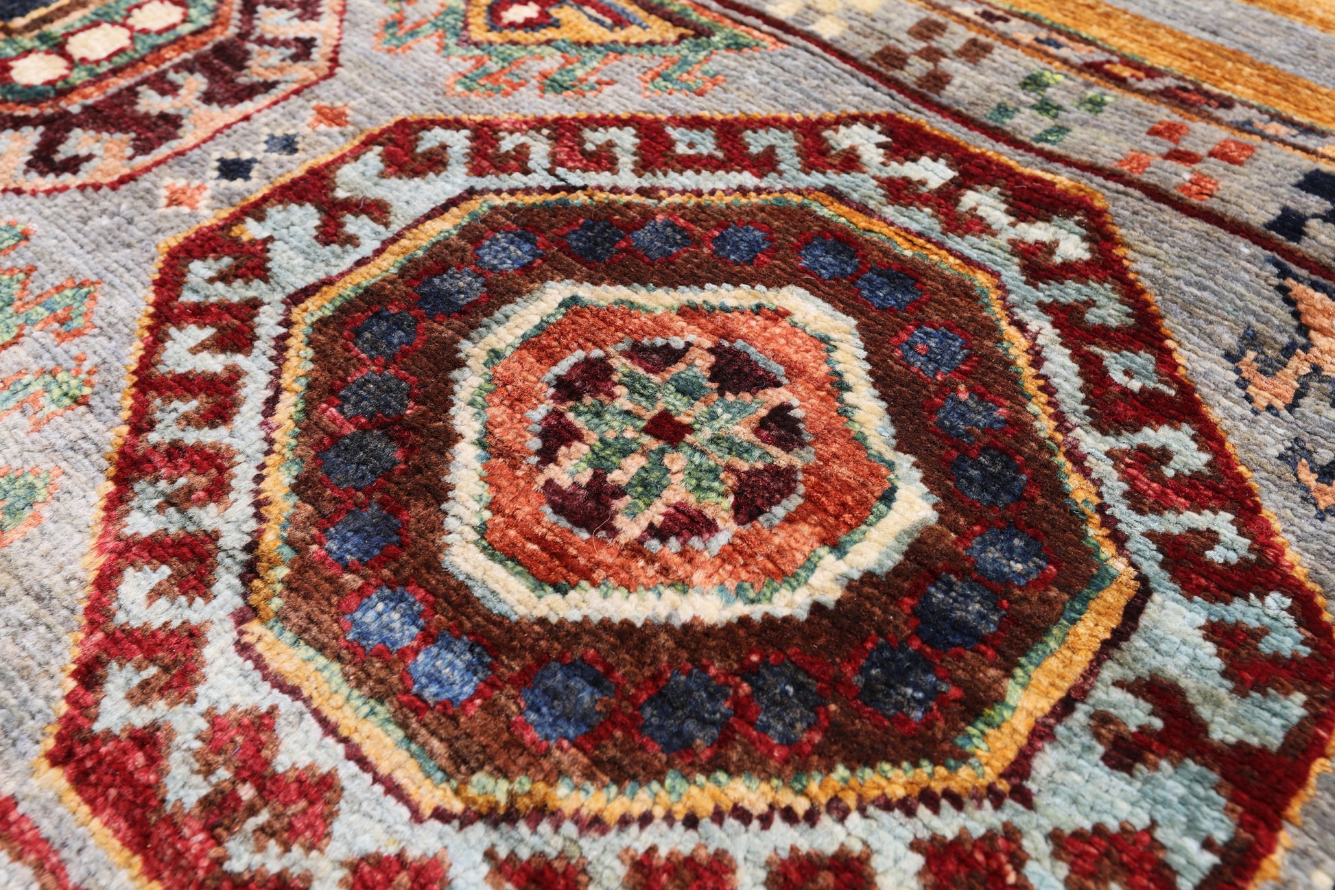 Khorjin Persian Gabbeh Hand Knotted Wool Rug - 3' 4" X 4' 11" - Golden Nile
