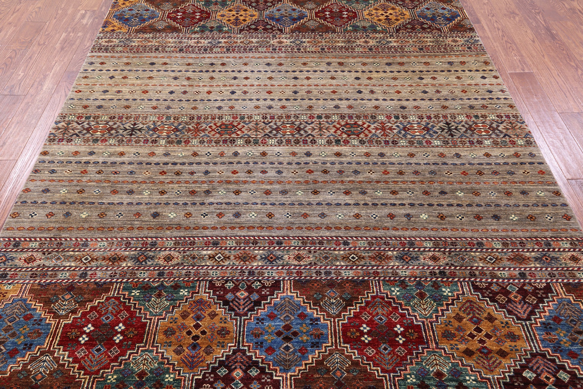Khorjin Persian Gabbeh Hand Knotted Wool Rug - 7' 1" X 9' 11" - Golden Nile