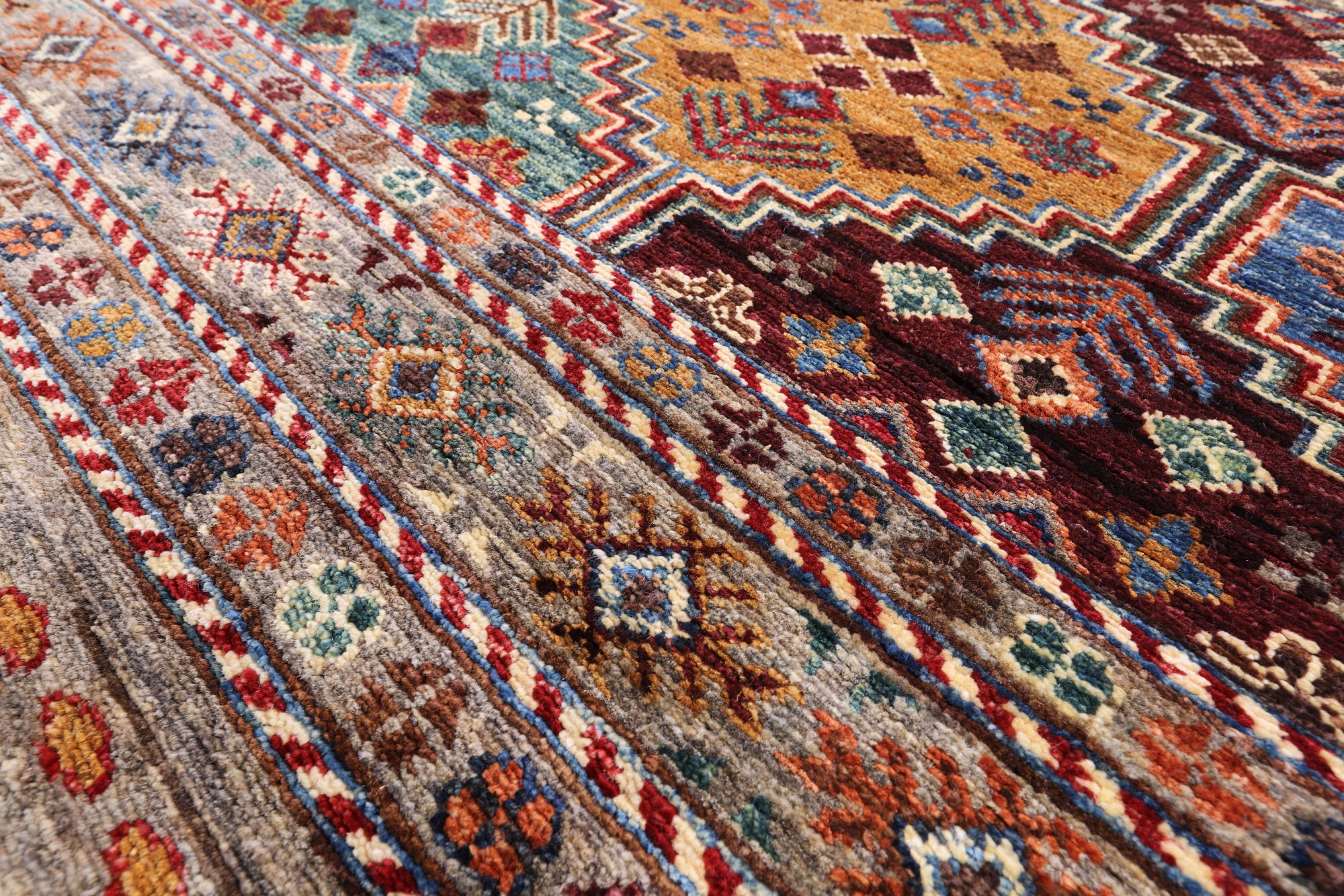 Khorjin Persian Gabbeh Hand Knotted Wool Rug - 7' 1" X 9' 11" - Golden Nile