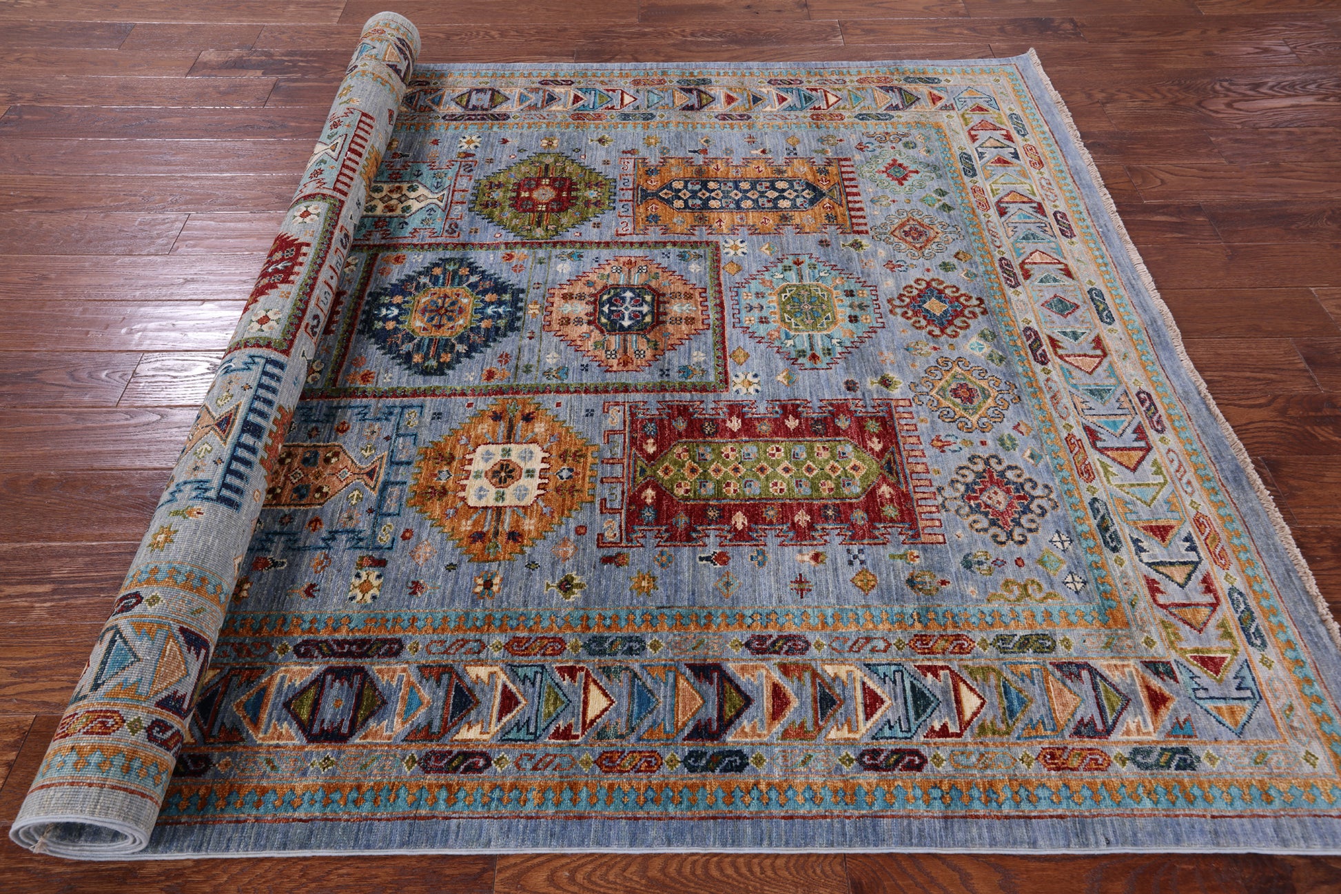 Turkmen Ersari Hand Knotted Wool Rug - 5' 9" X 8' 3" - Golden Nile