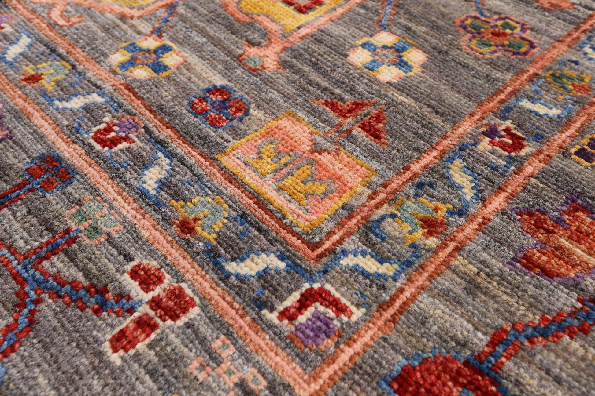 Persian Fine Serapi Handmade Wool Rug - 8' 1" X 9' 8" - Golden Nile