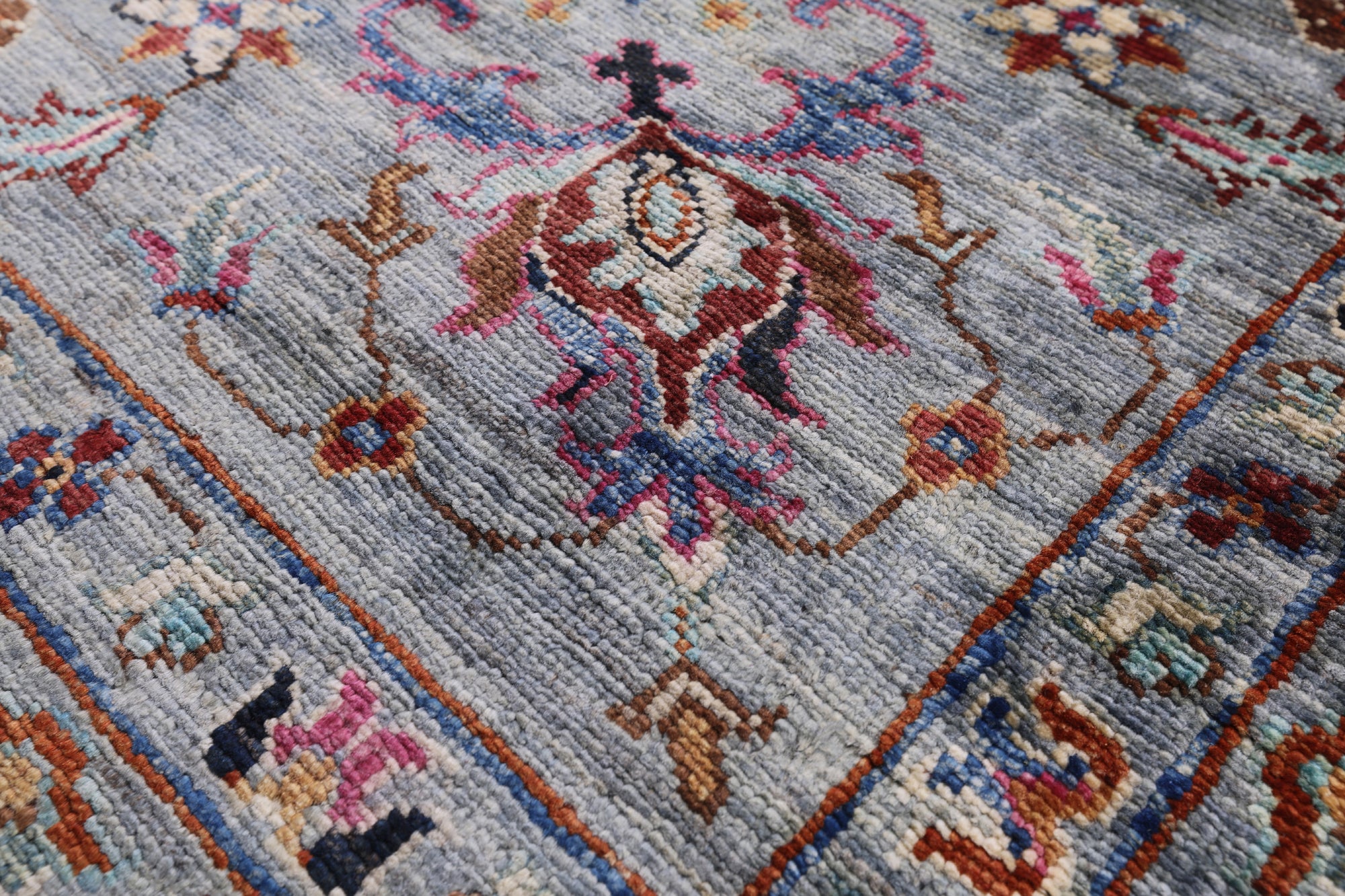 Peshawar Hand Knotted Wool Rug - 8' 0" X 10' 0" - Golden Nile