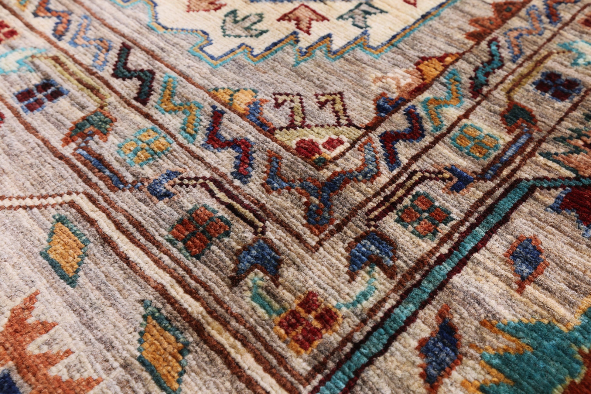 Turkmen Ersari Hand Knotted Wool Rug - 8' 0" X 10' 5" - Golden Nile