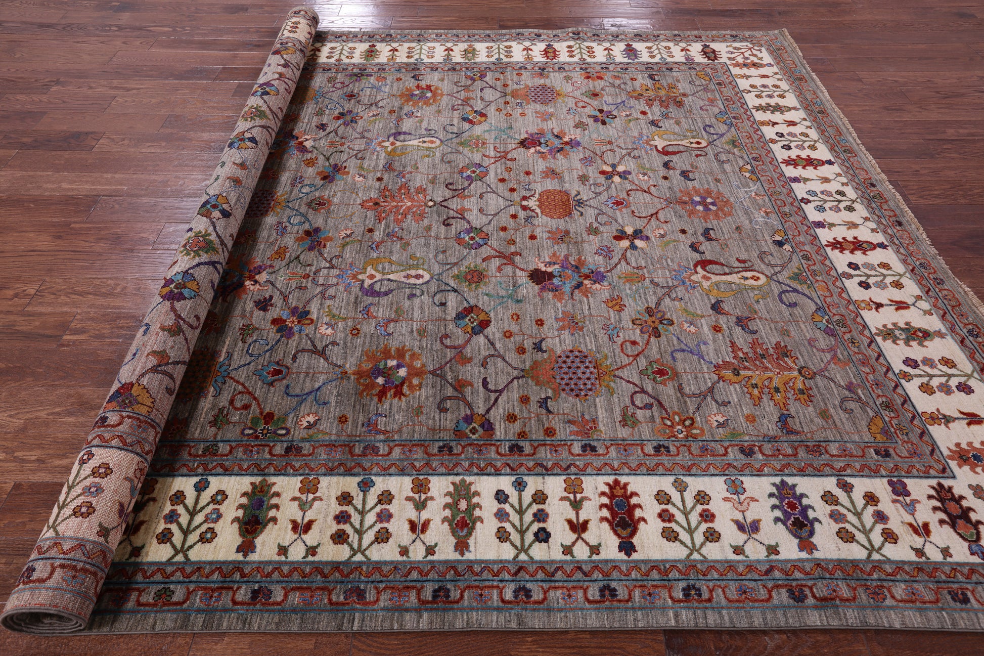 Peshawar Hand Knotted Wool Rug - 8' 5" X 10' 1" - Golden Nile