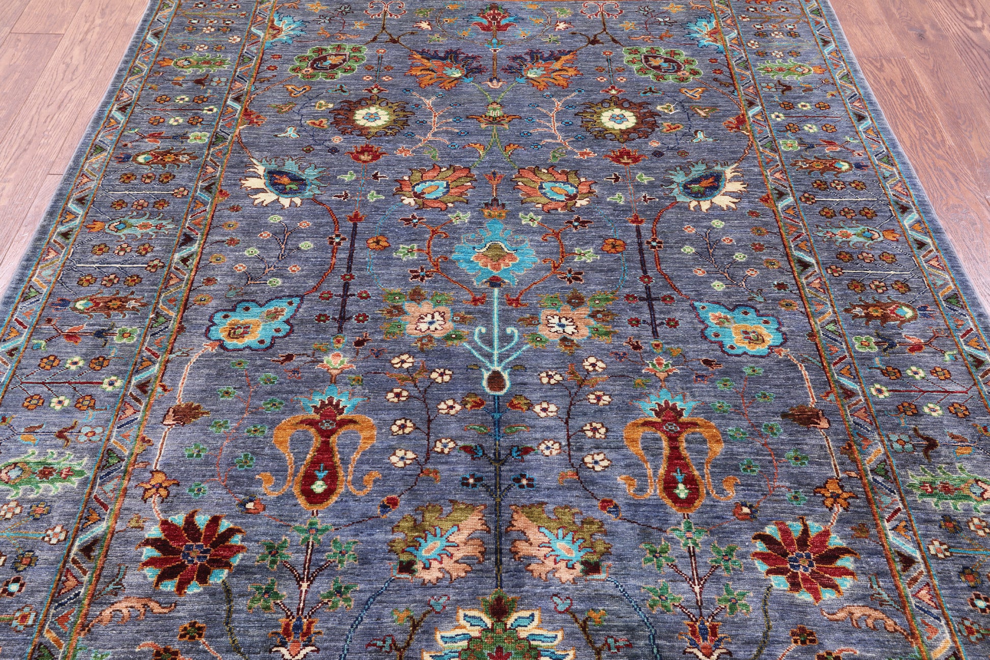 Peshawar Hand Knotted Wool Rug - 5' 9" X 8' 0" - Golden Nile