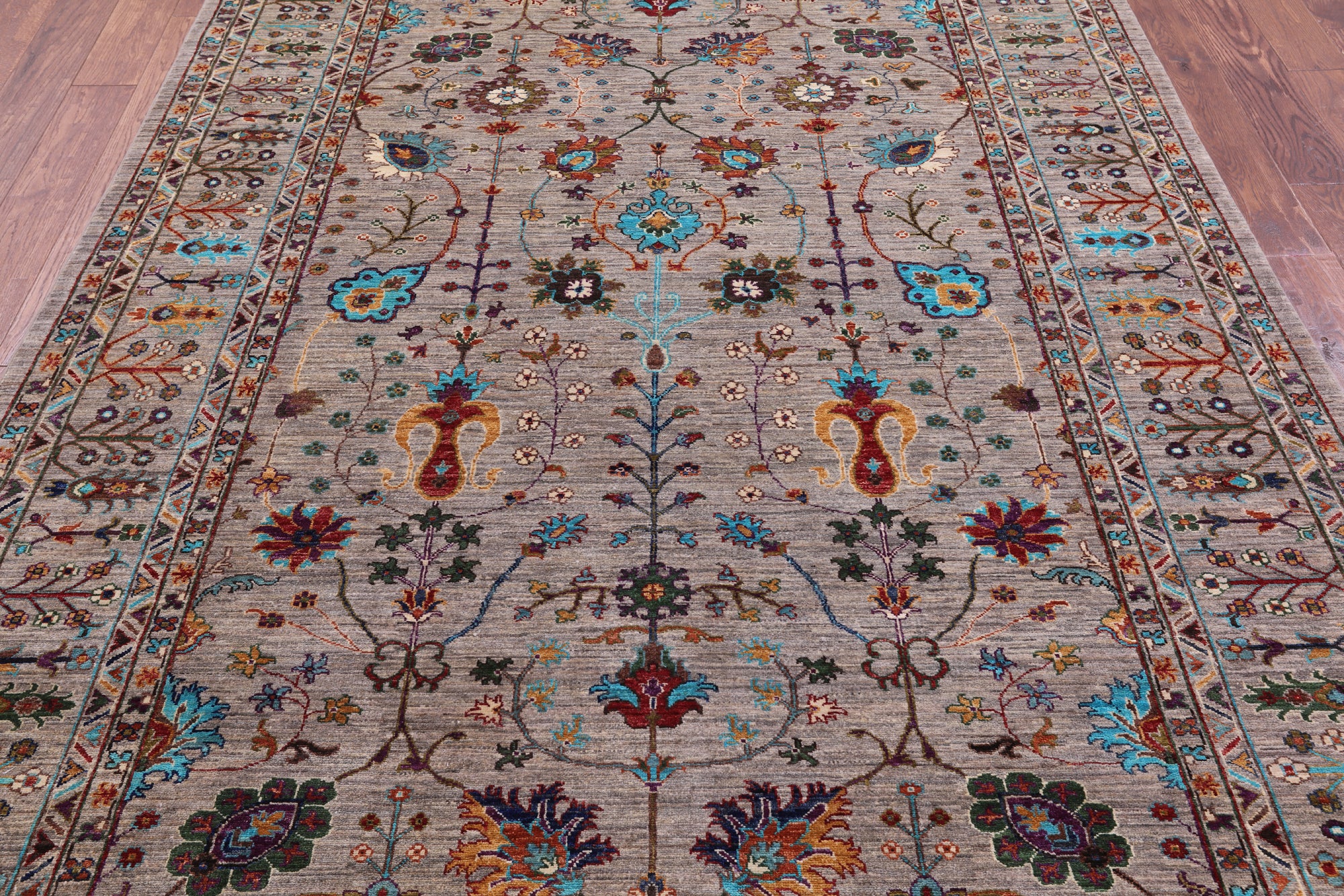 Peshawar Hand Knotted Wool Rug - 6' 7" X 9' 6" - Golden Nile