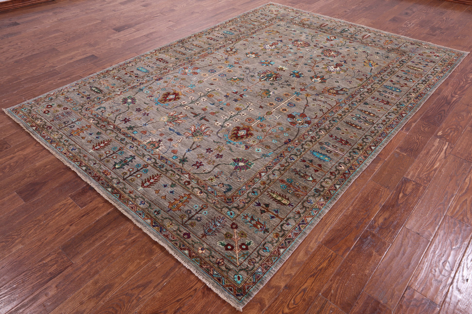 Peshawar Hand Knotted Wool Rug - 7' 0" X 10' 0" - Golden Nile
