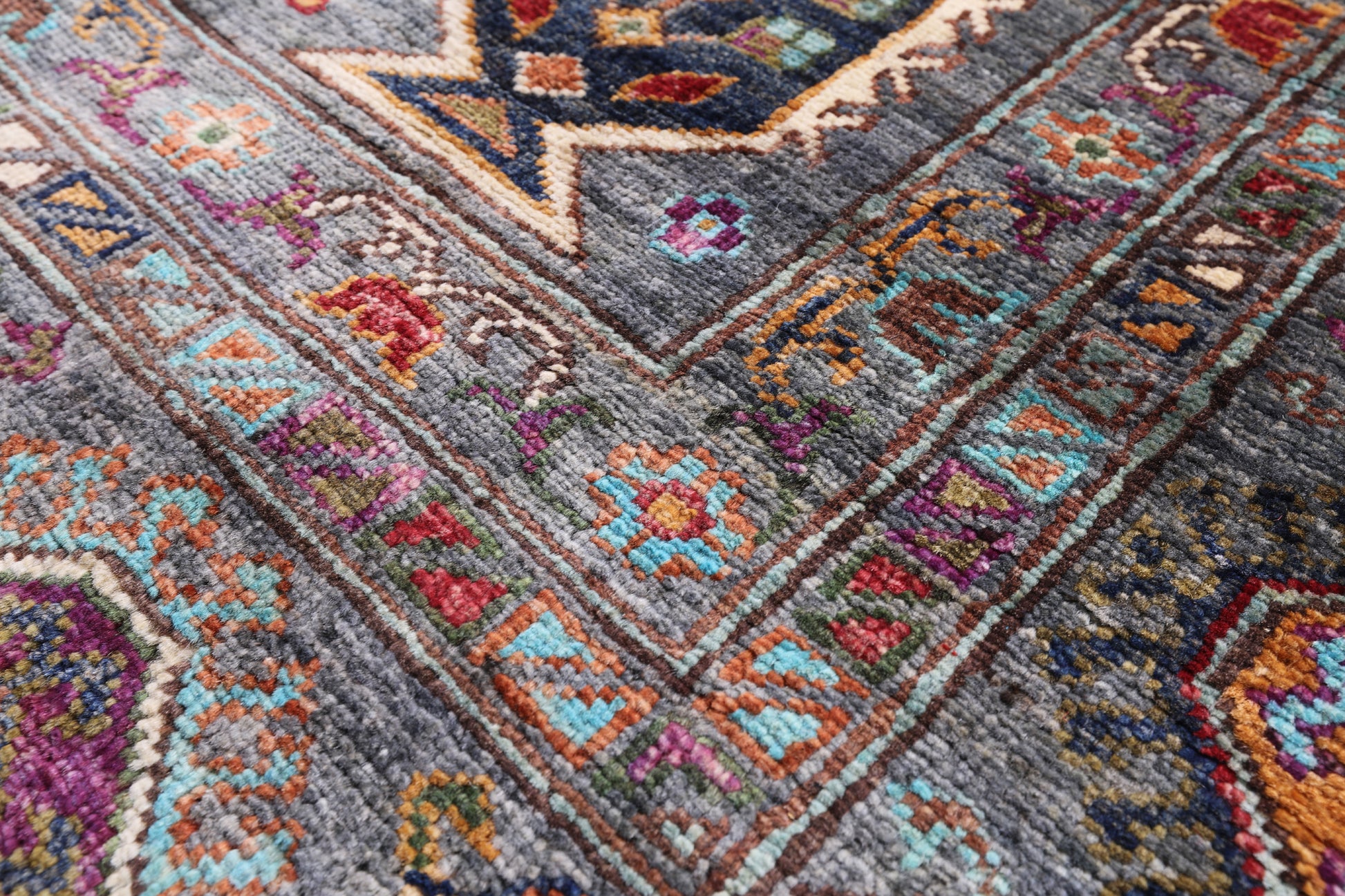 Grey Turkmen Ersari  Hand Knotted Wool Rug - 6' 7" X 9' 9" - Golden Nile