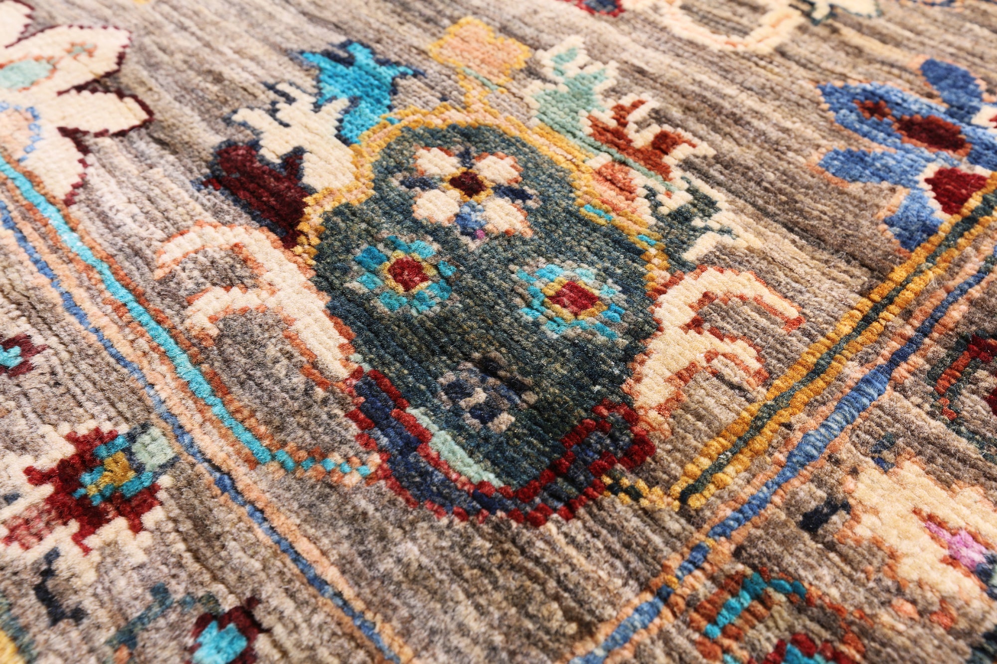 Persian Tabriz Handmade Wool Rug - 6' 9" X 9' 10" - Golden Nile