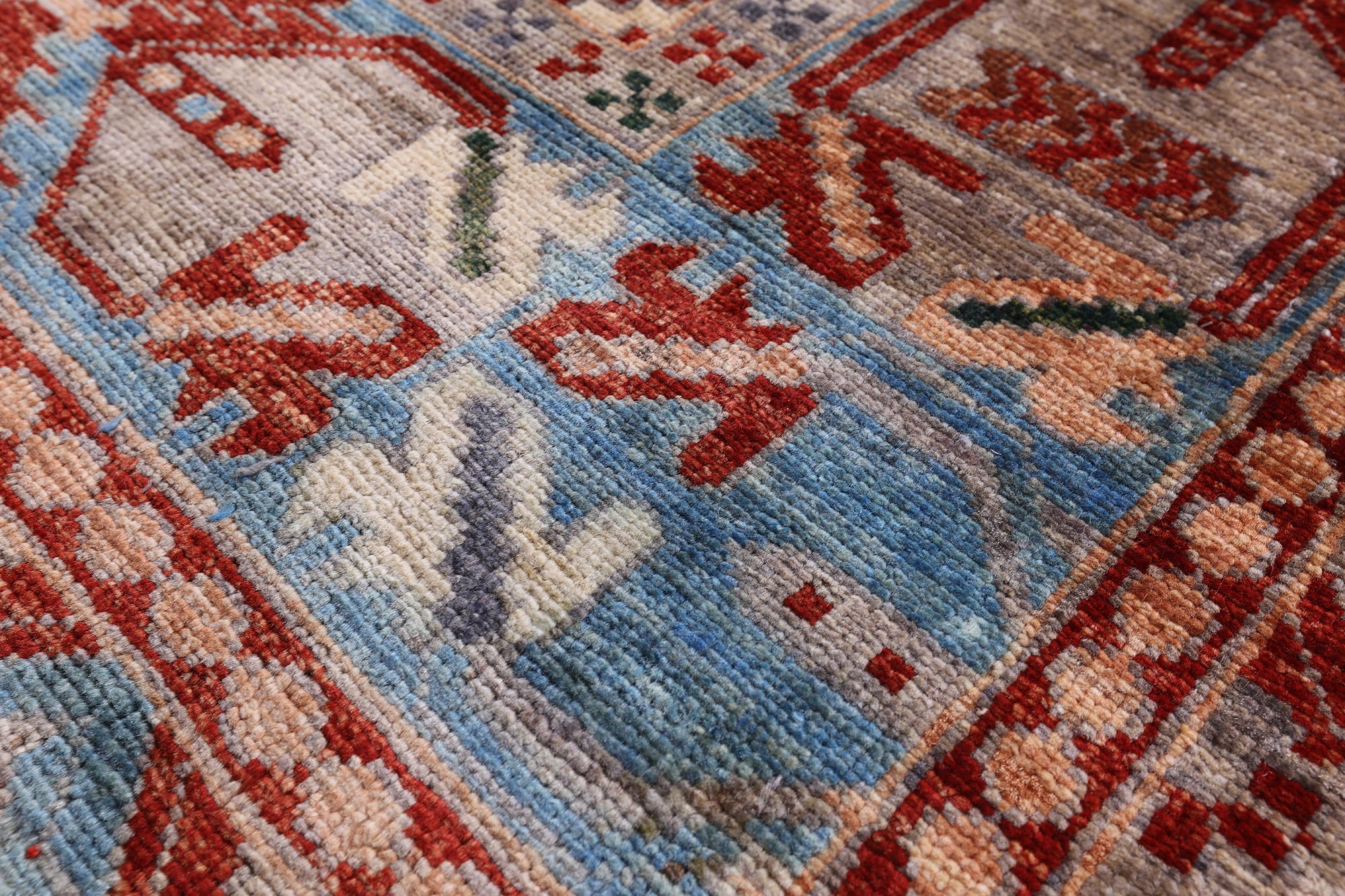 Red Persian Fine Serapi Hand Knotted Wool Rug - 6' 7" X 10' 7" - Golden Nile