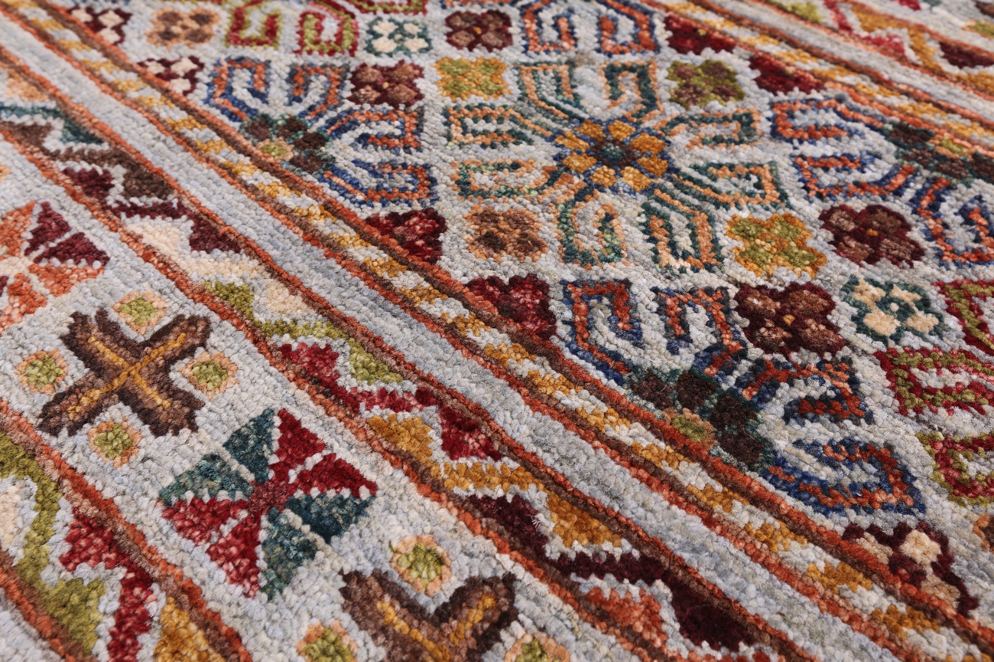 Khorjin Persian Gabbeh Hand Knotted Wool Rug - 4' 2" X 5' 11" - Golden Nile